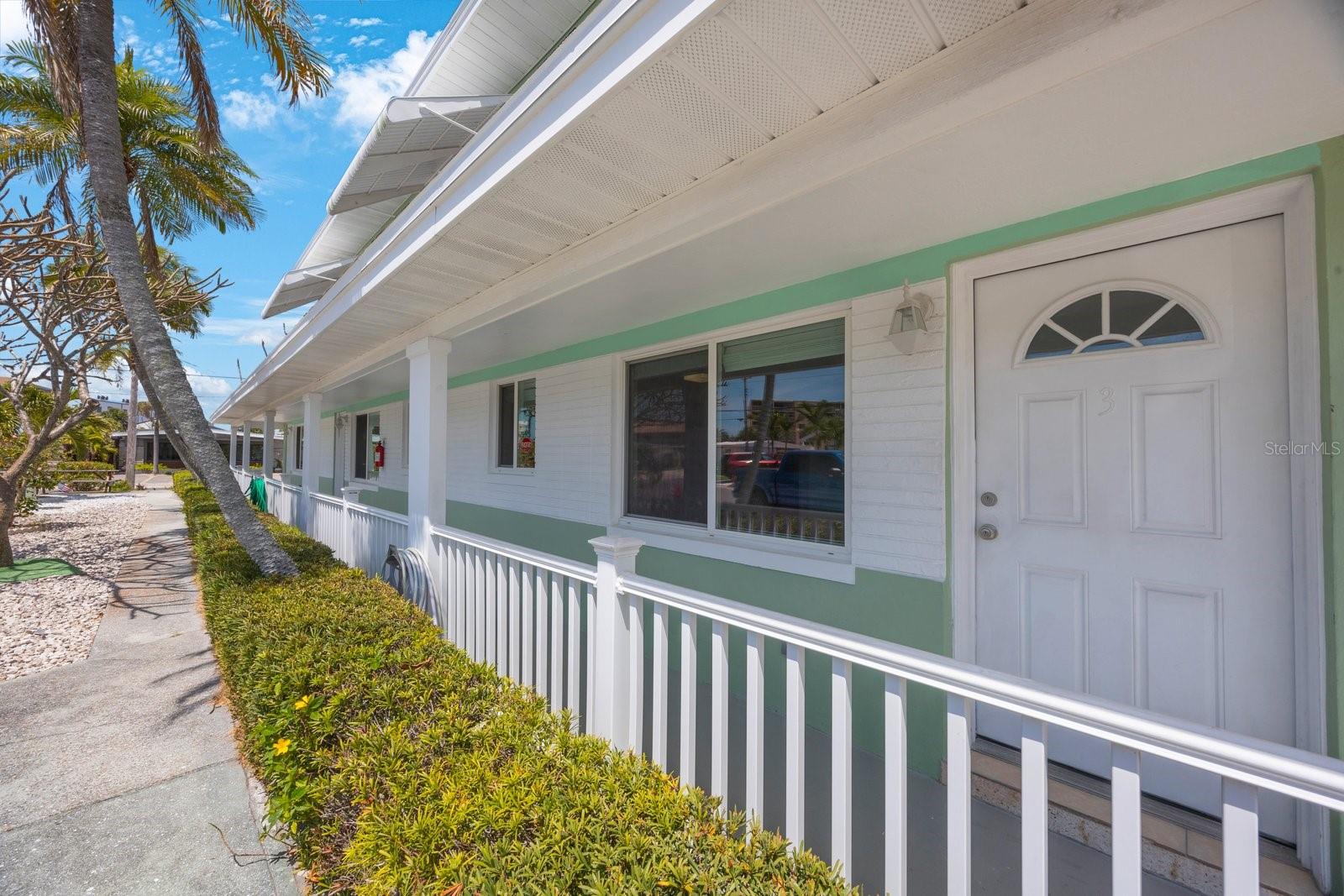 Listing photo id 30 for 11485 2nd Street E