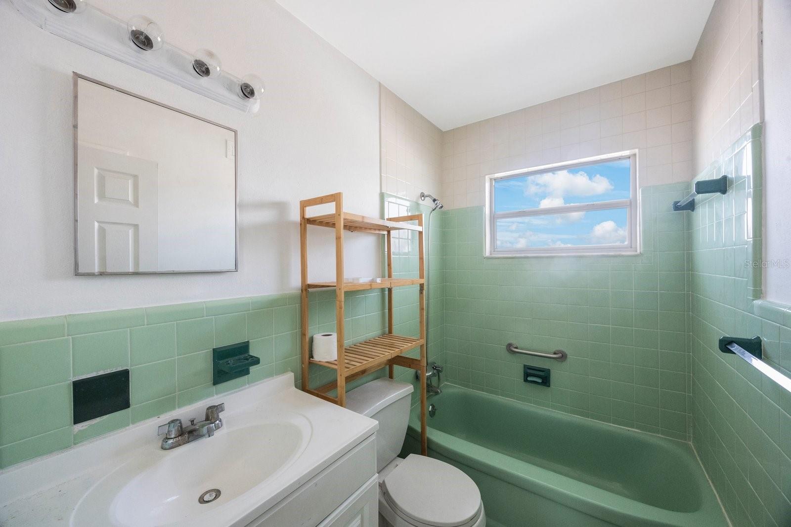 Listing photo id 55 for 11485 2nd Street E