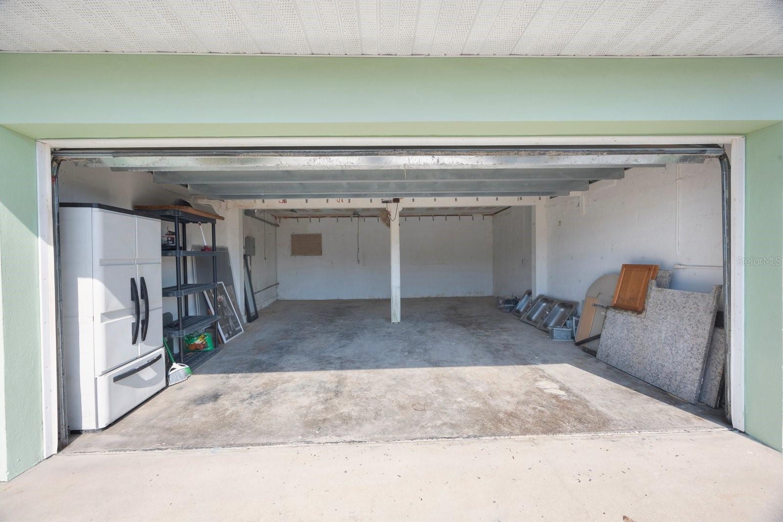 Listing photo id 58 for 11485 2nd Street E