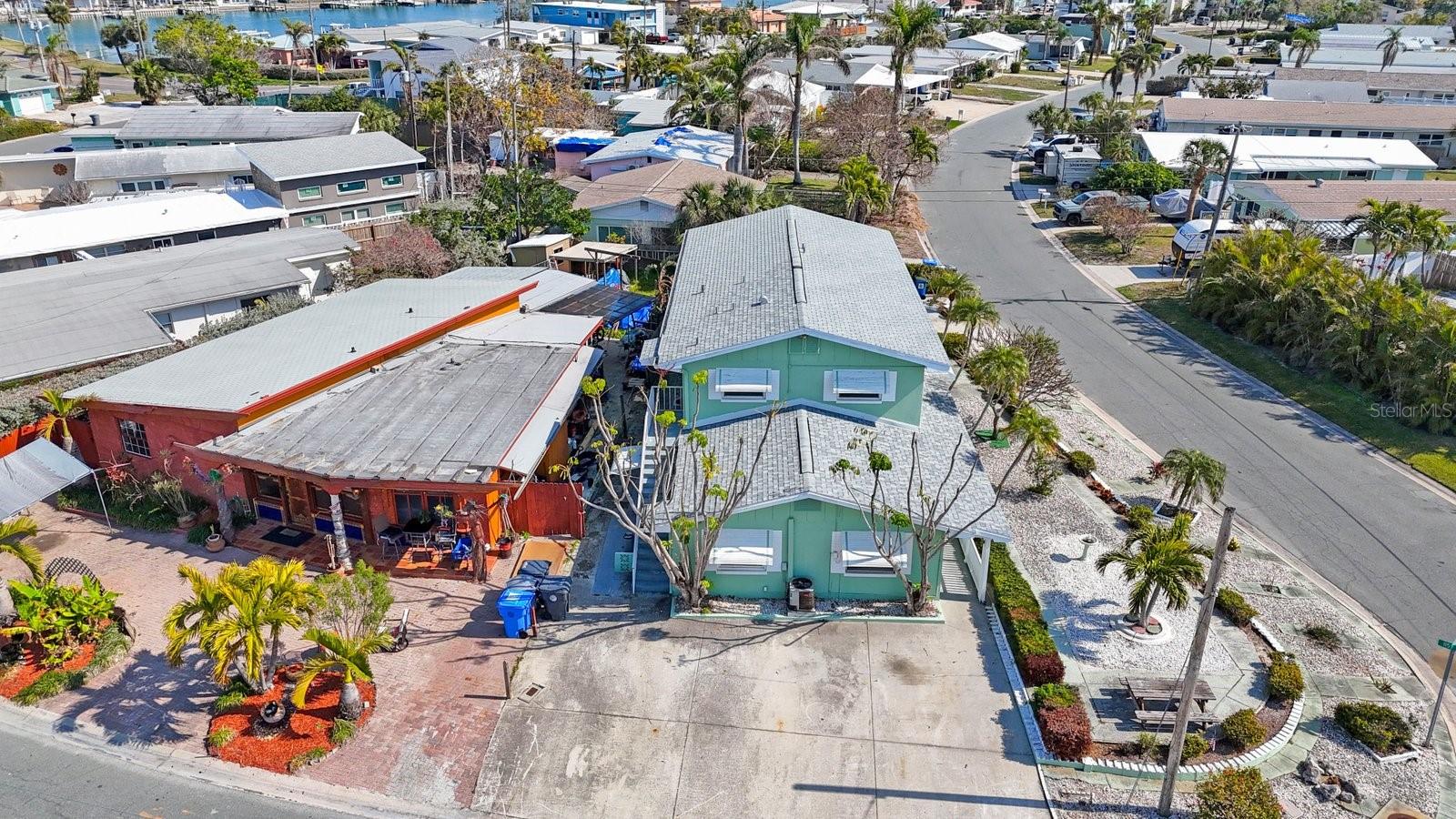 Listing photo id 69 for 11485 2nd Street E