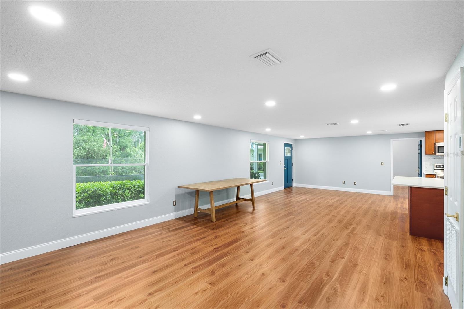 Image 12 of 55 For 20544 Gardenia Drive