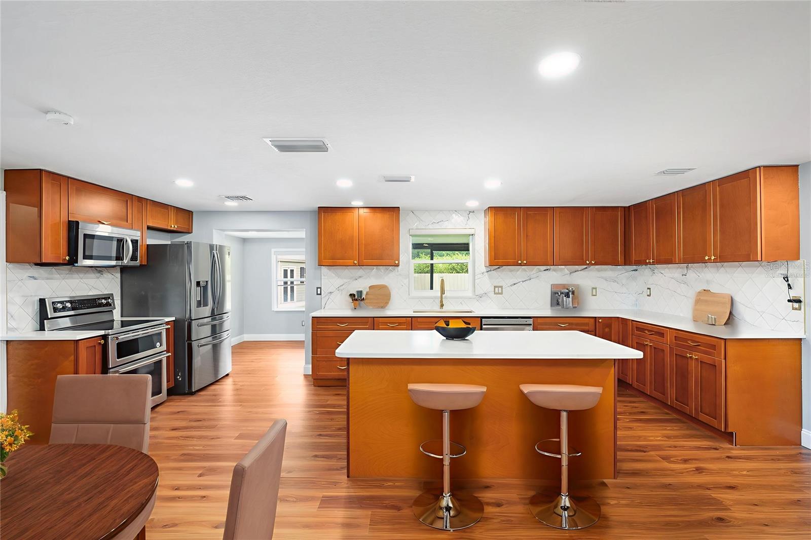 Image 14 of 55 For 20544 Gardenia Drive