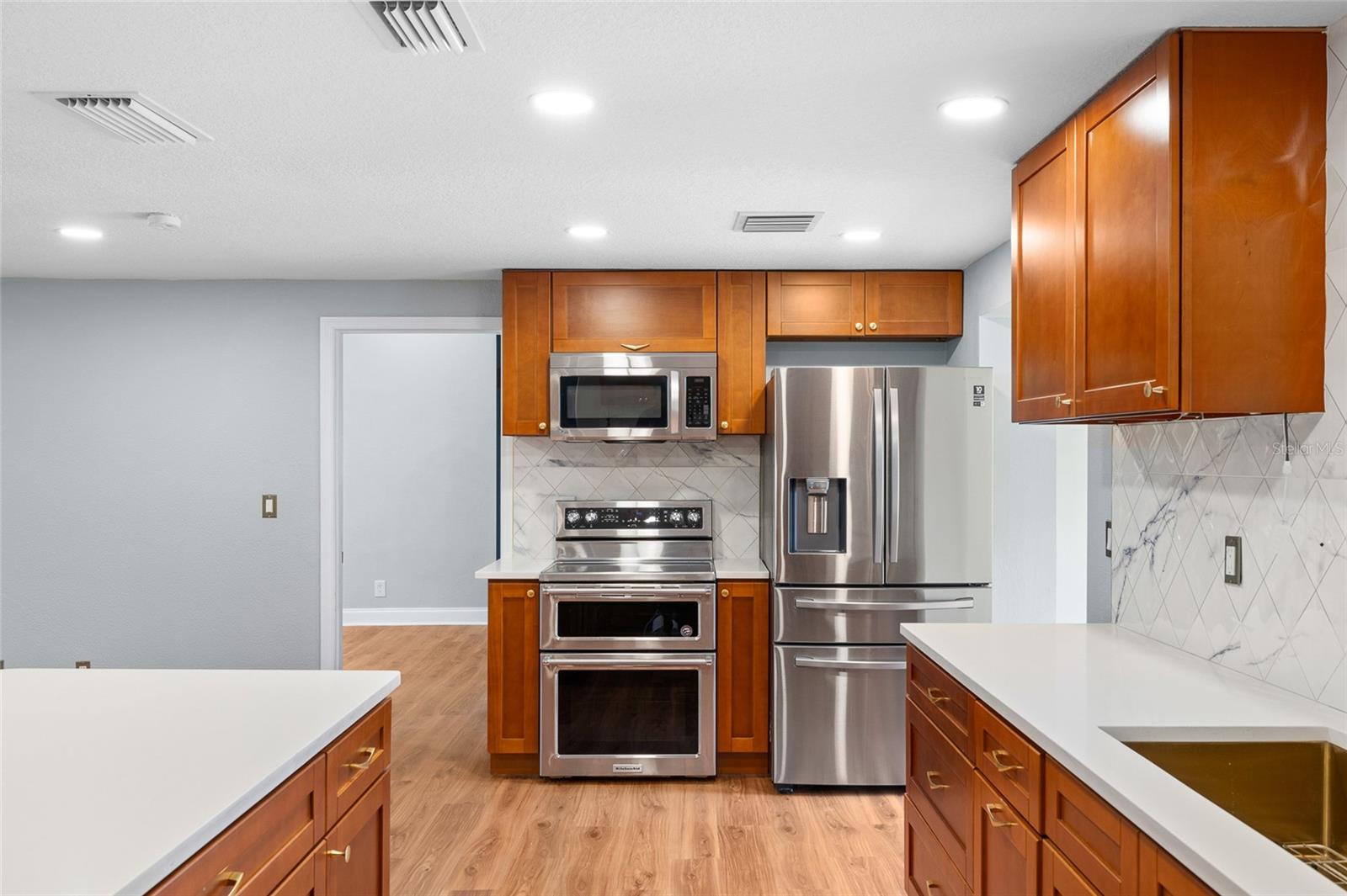 Image 17 of 55 For 20544 Gardenia Drive