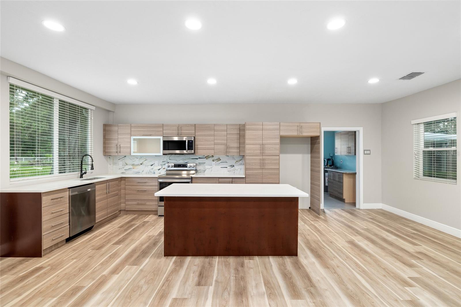Image 39 of 55 For 20544 Gardenia Drive