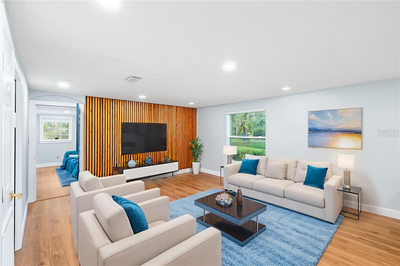 Image 9 of 55 For 20544 Gardenia Drive