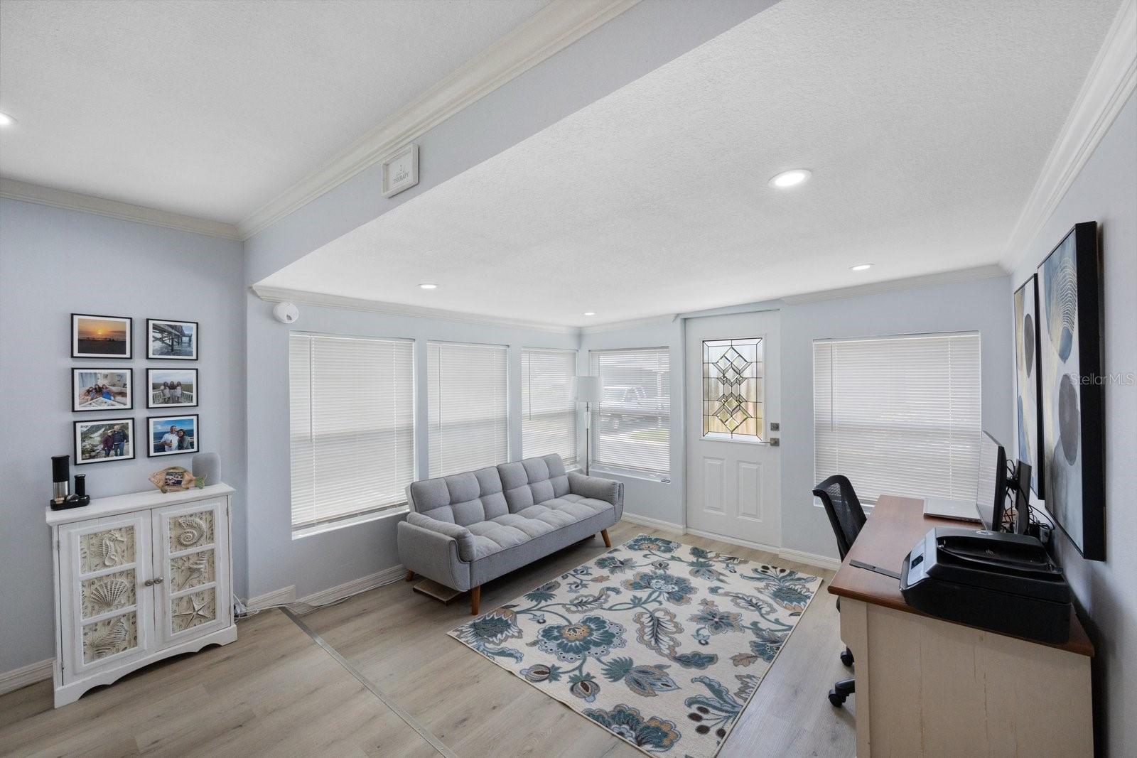Image 15 of 42 For 10383 Lake Drive 246
