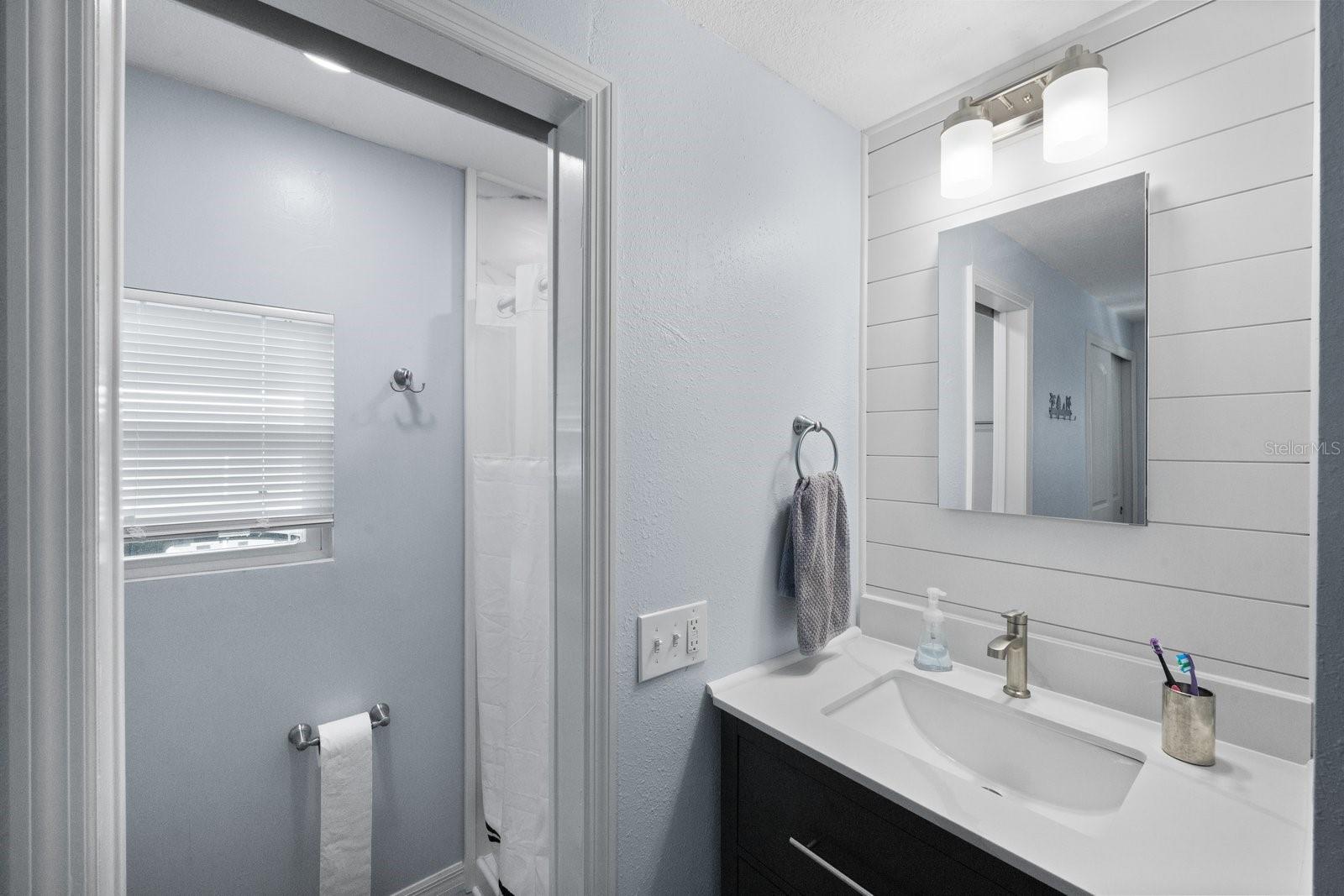 Image 26 of 42 For 10383 Lake Drive 246