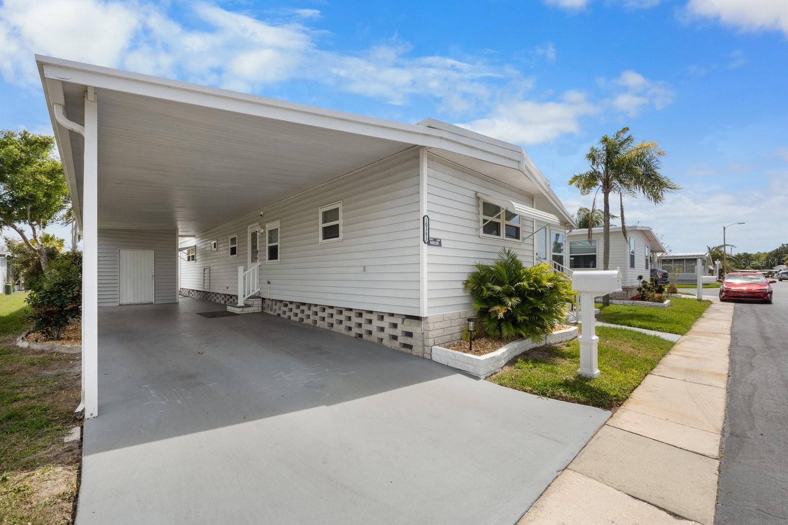 Image 29 of 42 For 10383 Lake Drive 246