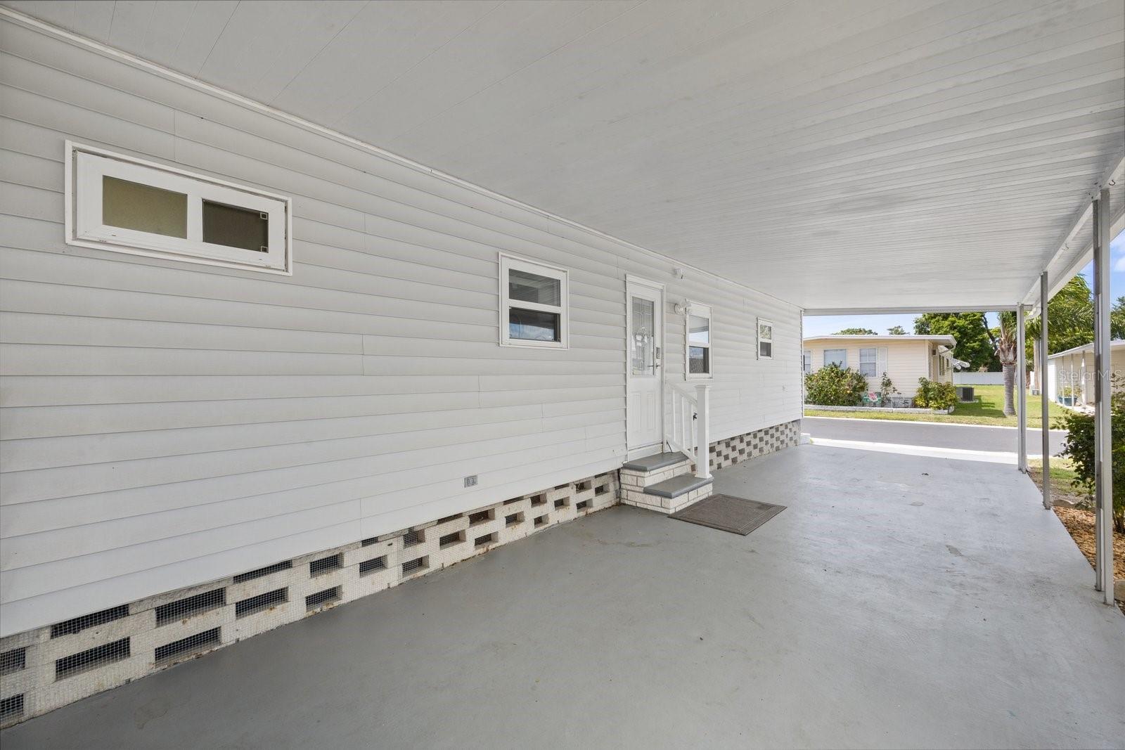 Image 31 of 42 For 10383 Lake Drive 246
