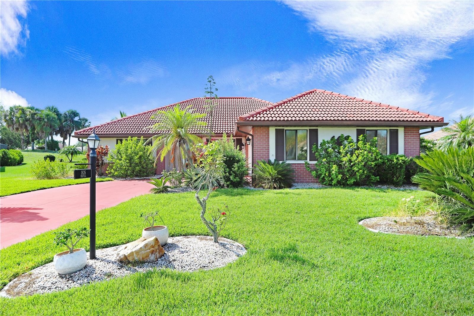 Image 23 of 31 For 1826 Wolf Laurel Drive