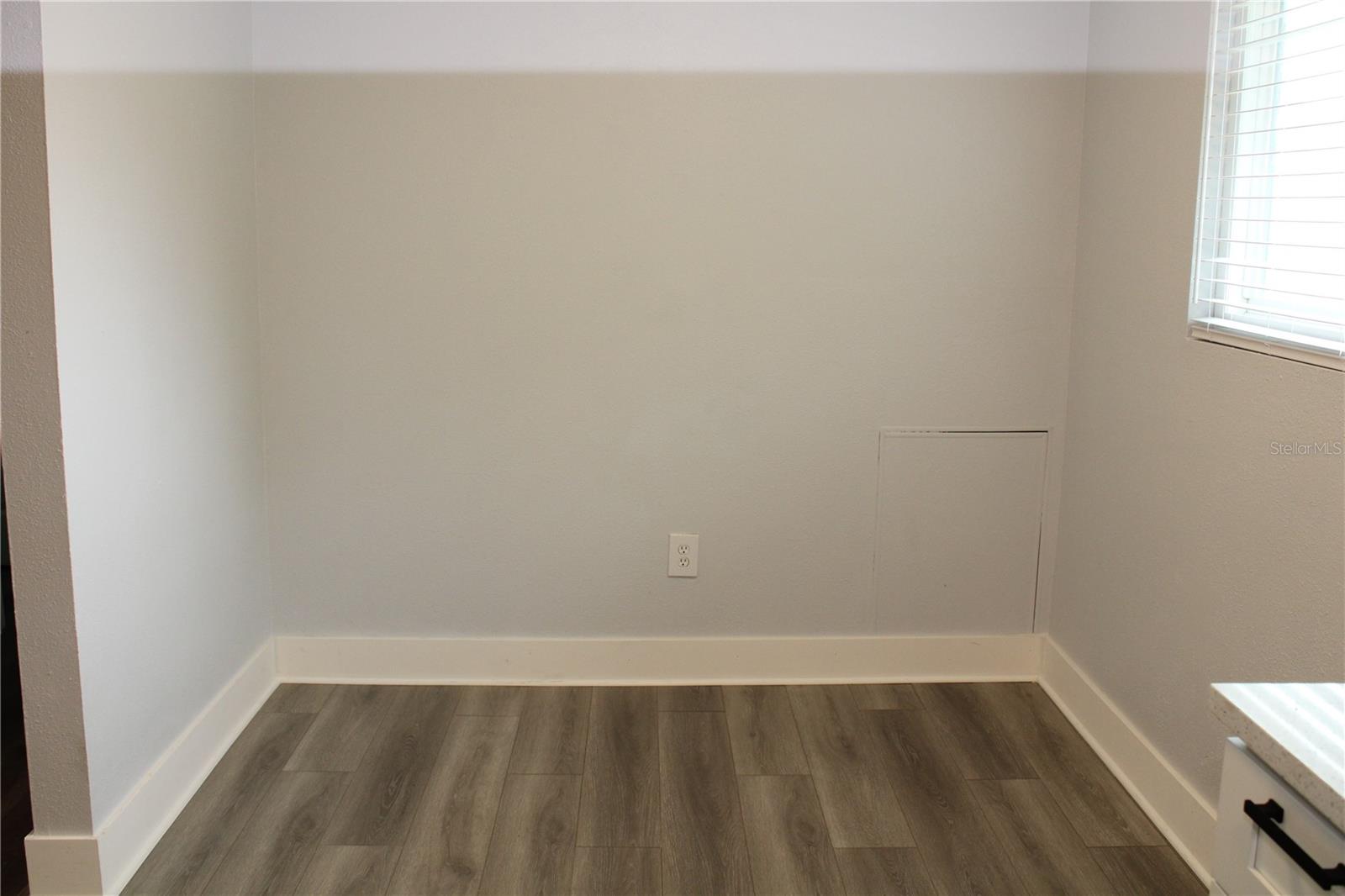 Image 7 of 23 For 3355 70th Avenue N
