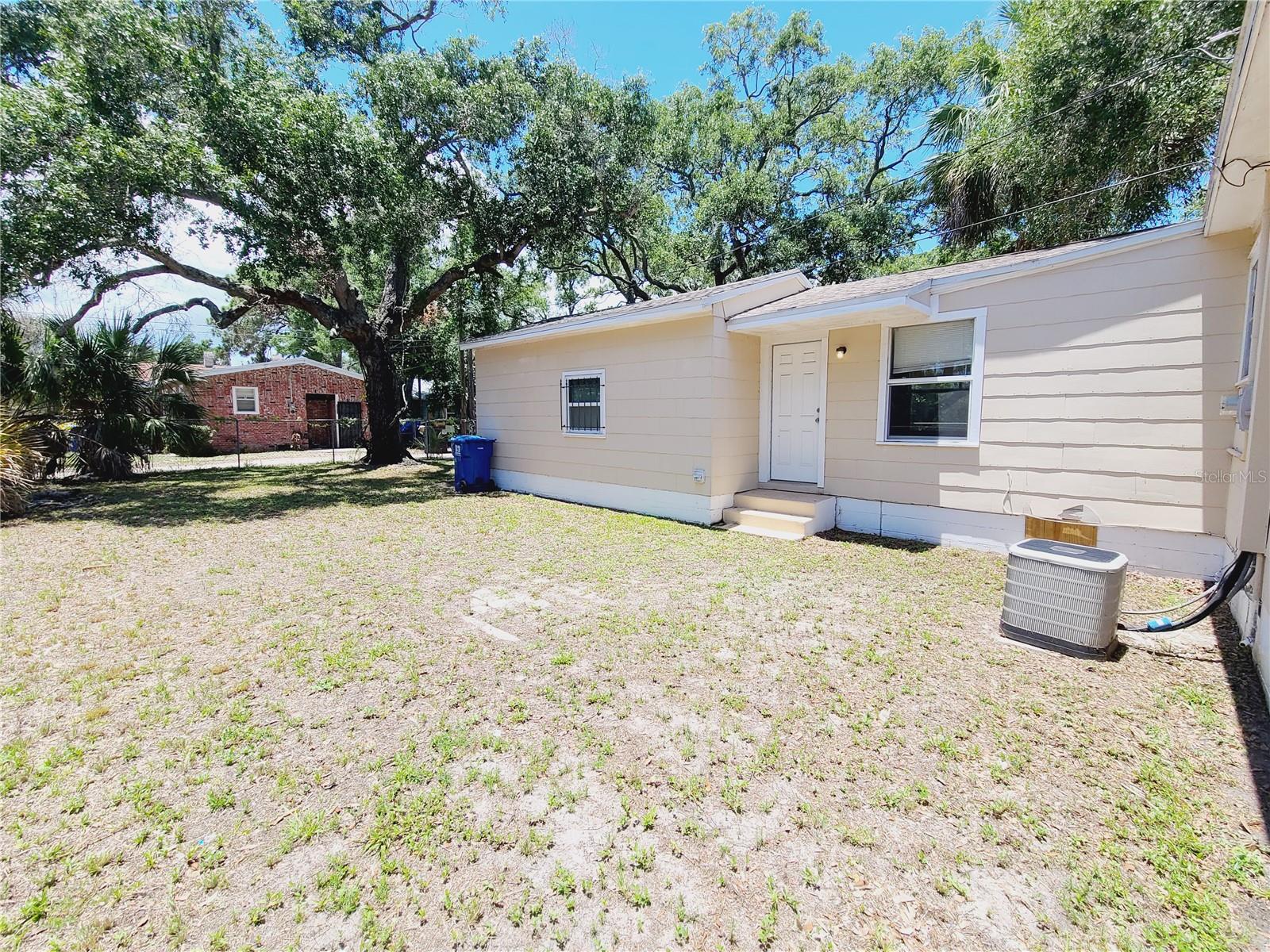 Image 26 of 29 For 2501 8th Street S