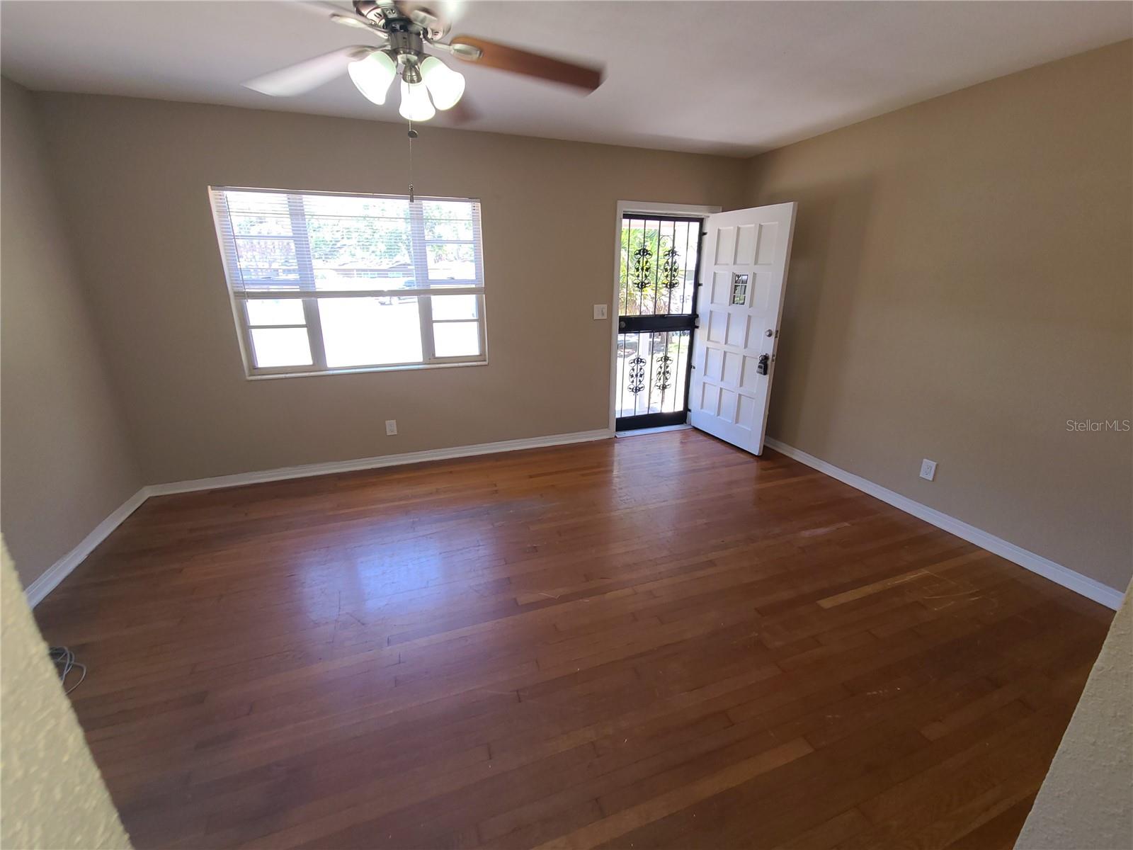 Image 7 of 29 For 2501 8th Street S
