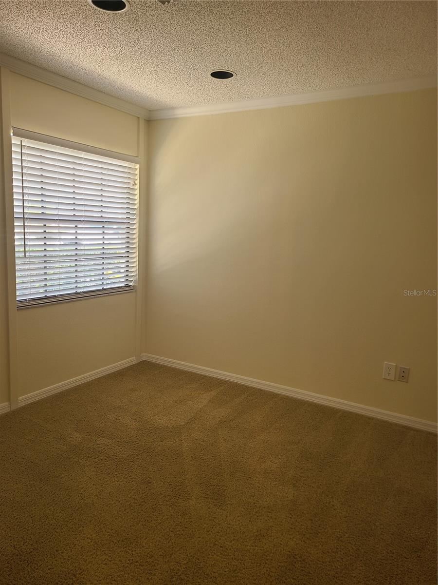 Image 10 of 17 For 10410 La Mirage Court 104