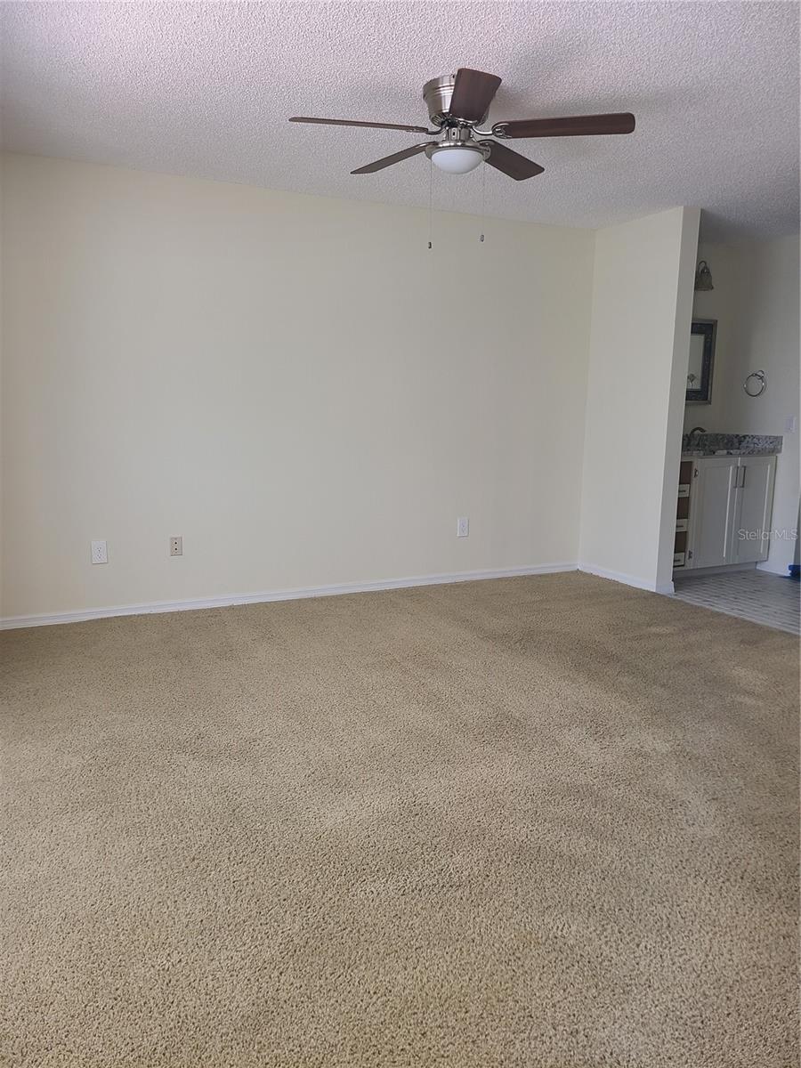 Image 12 of 17 For 10410 La Mirage Court 104