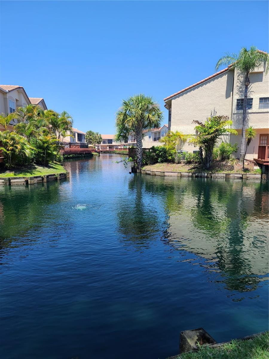 Image 18 of 21 For 10410 La Mirage Court 104