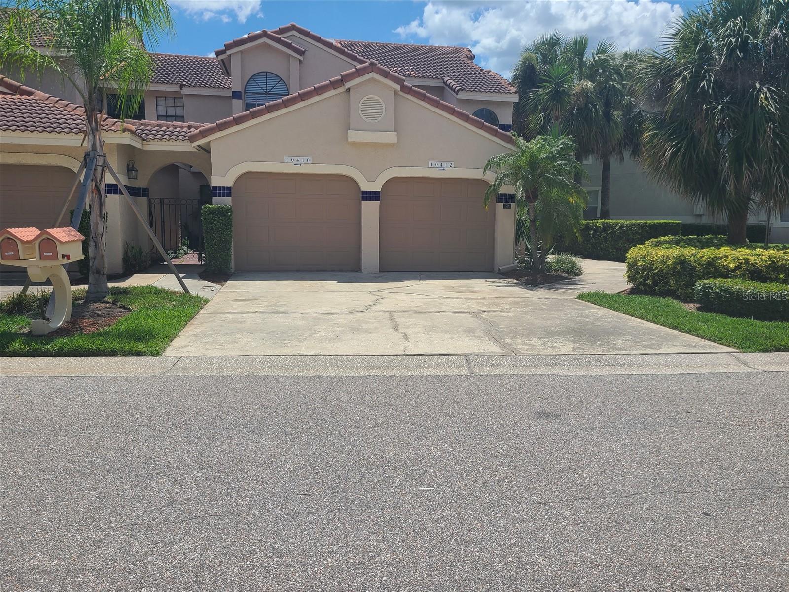 Image 2 of 17 For 10410 La Mirage Court 104