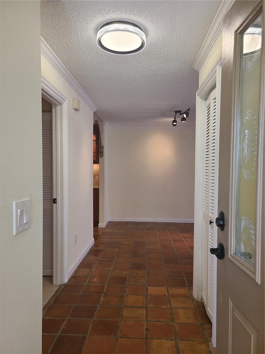 Image 5 of 17 For 10410 La Mirage Court 104