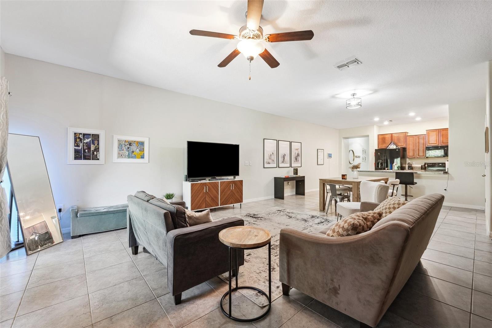Image 13 of 27 For 10687 Lake Montauk Drive