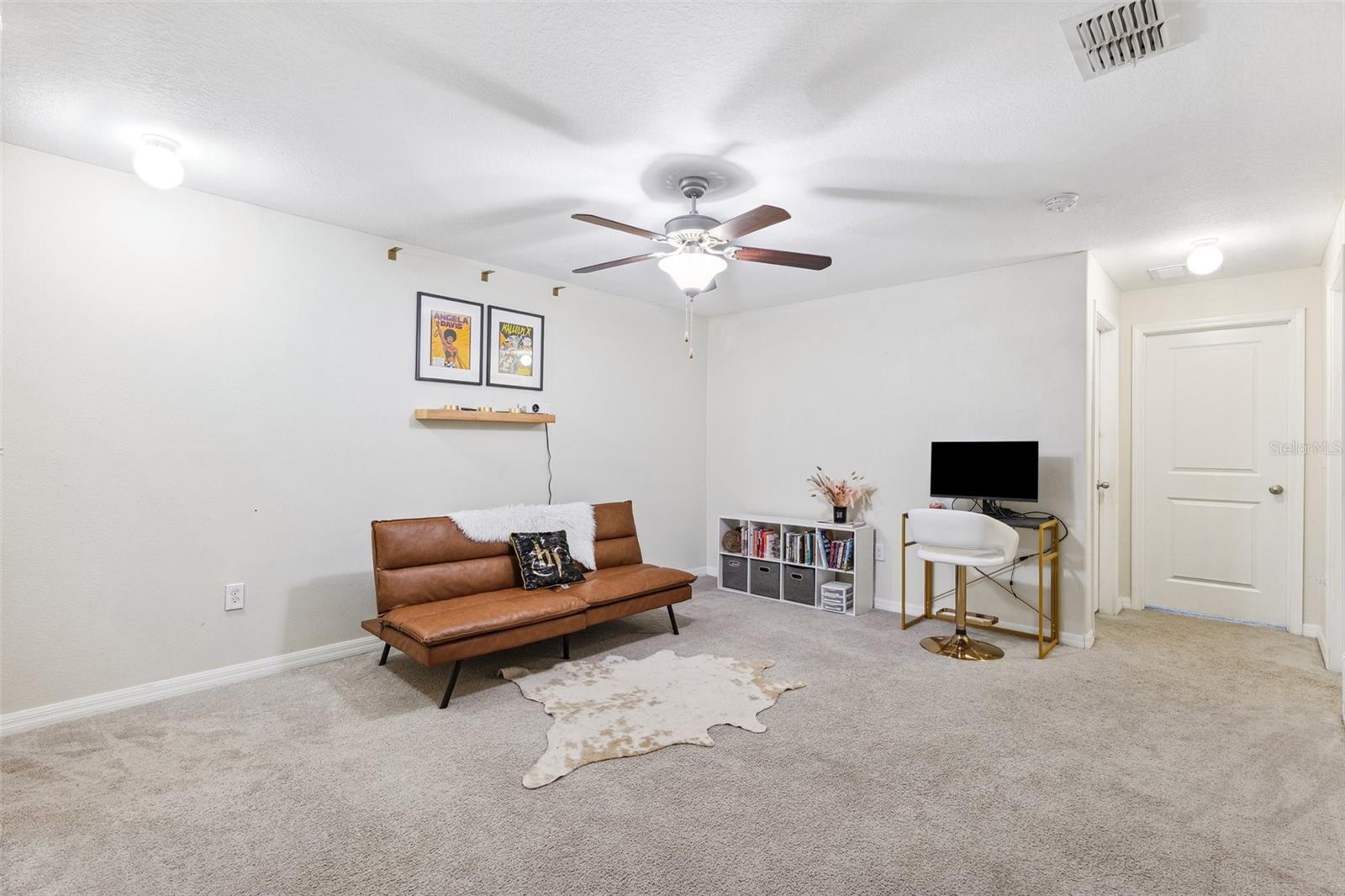 Image 15 of 27 For 10687 Lake Montauk Drive