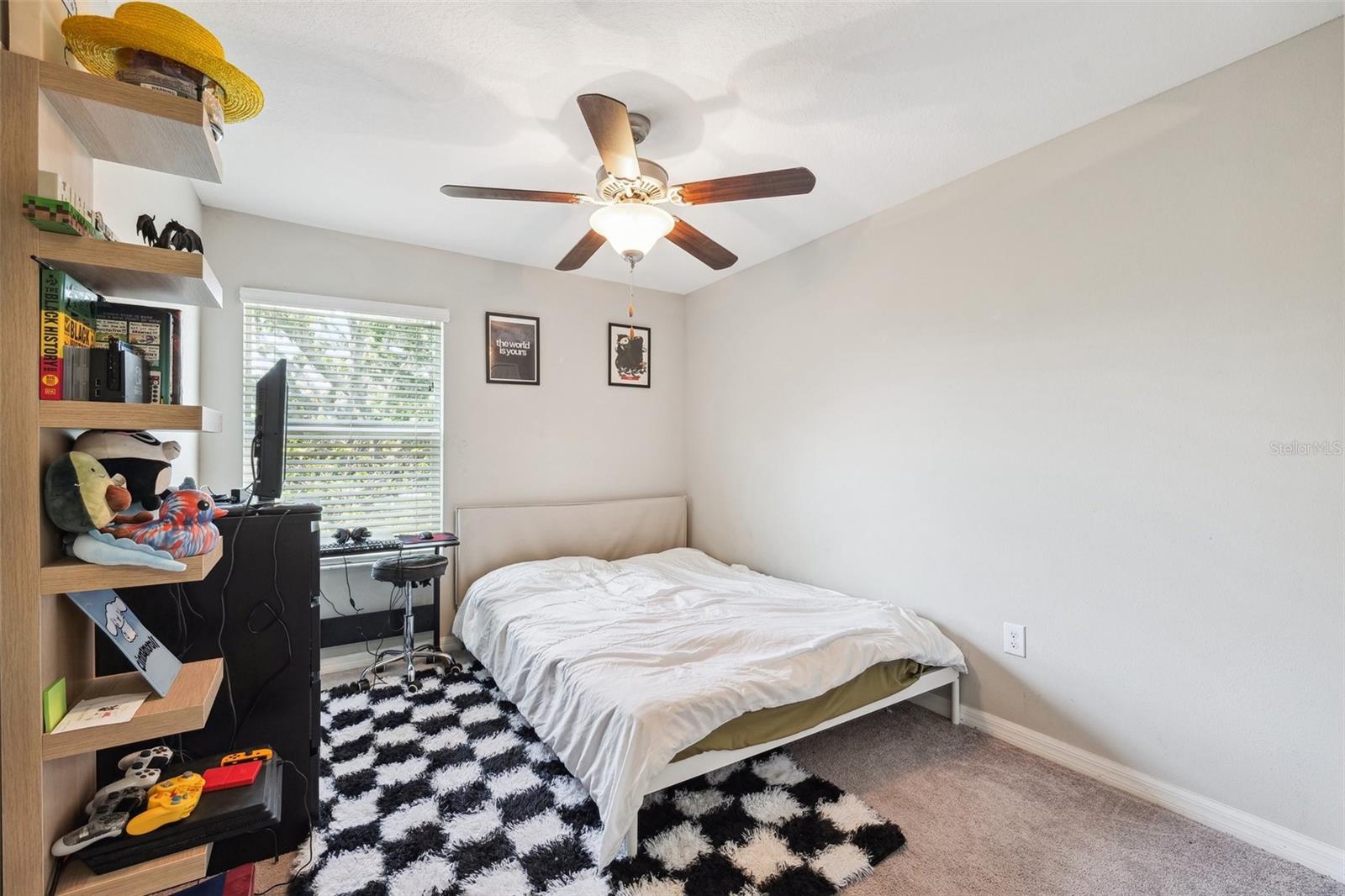 Image 23 of 27 For 10687 Lake Montauk Drive