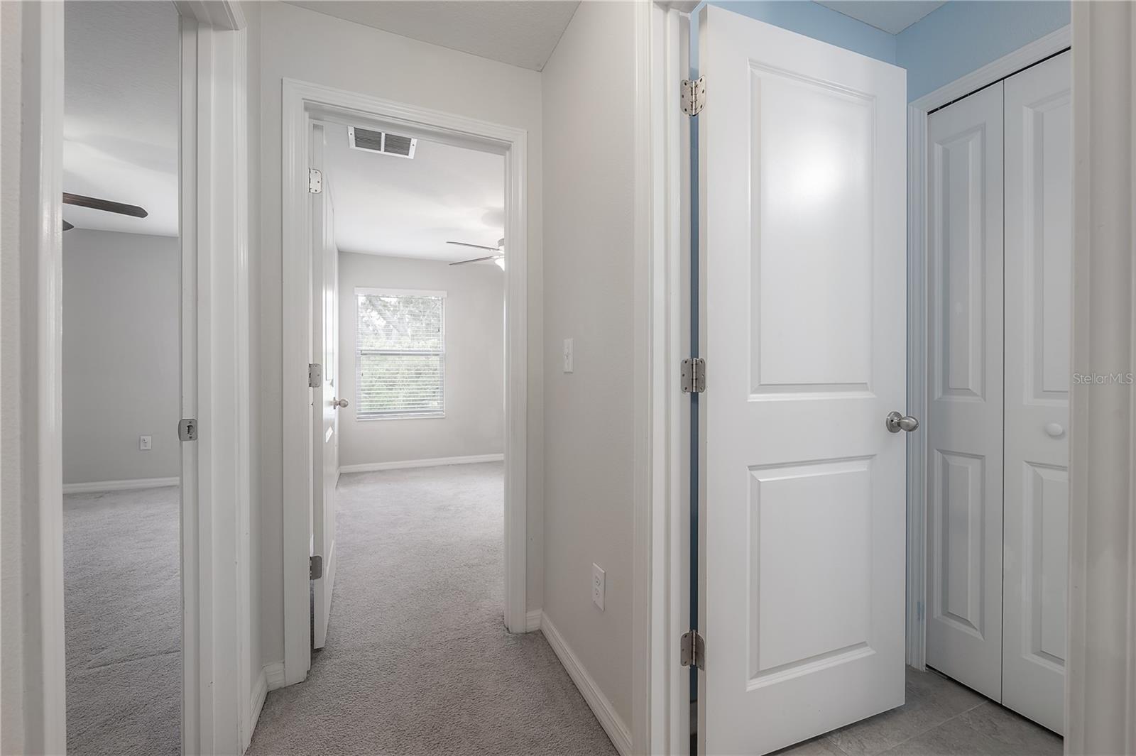 Image 30 of 55 For 10687 Lake Montauk Drive