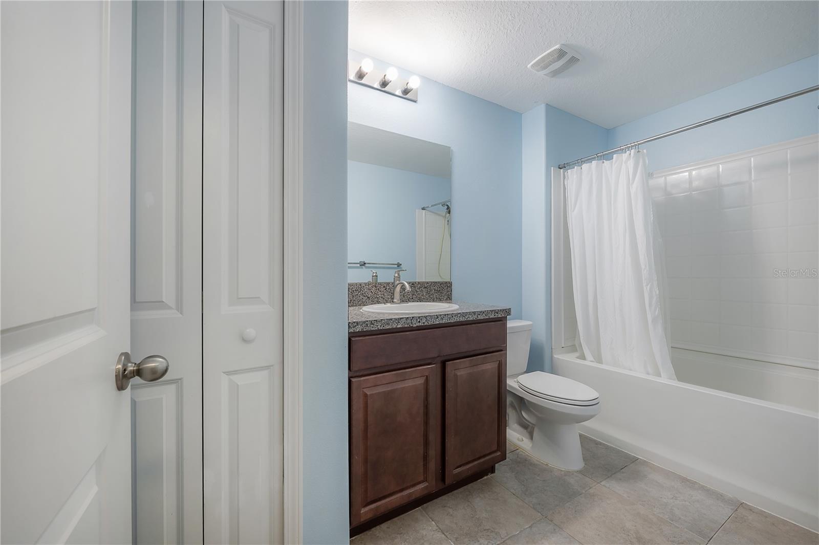Image 31 of 55 For 10687 Lake Montauk Drive