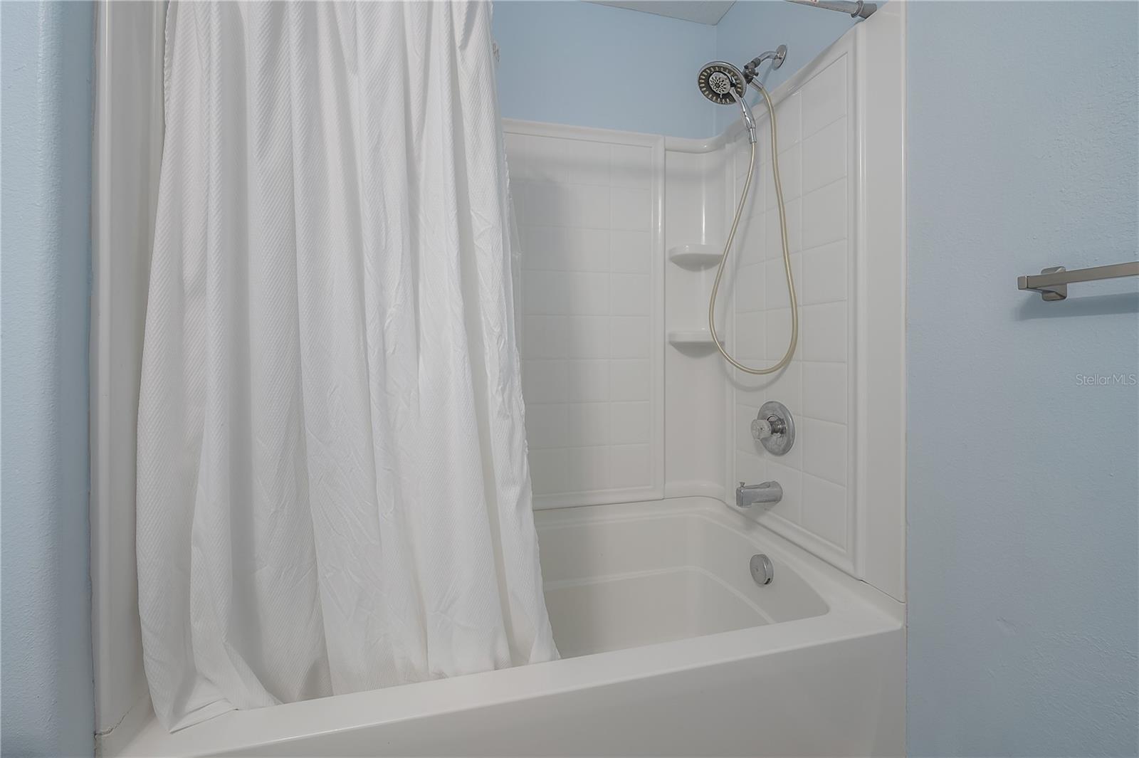 Image 32 of 55 For 10687 Lake Montauk Drive