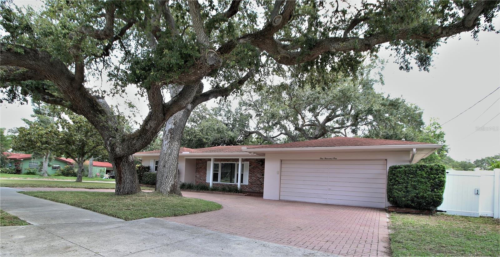 Image 3 of 23 For 1001 Brookside Drive