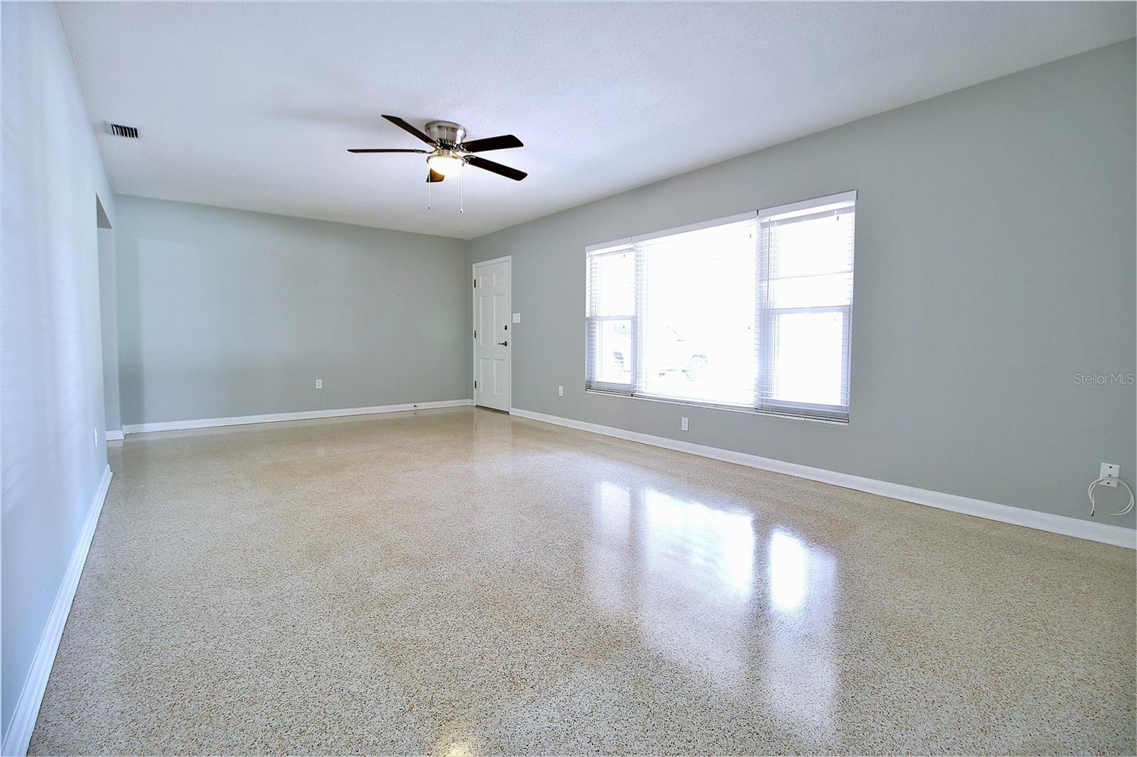 Image 6 of 23 For 1001 Brookside Drive
