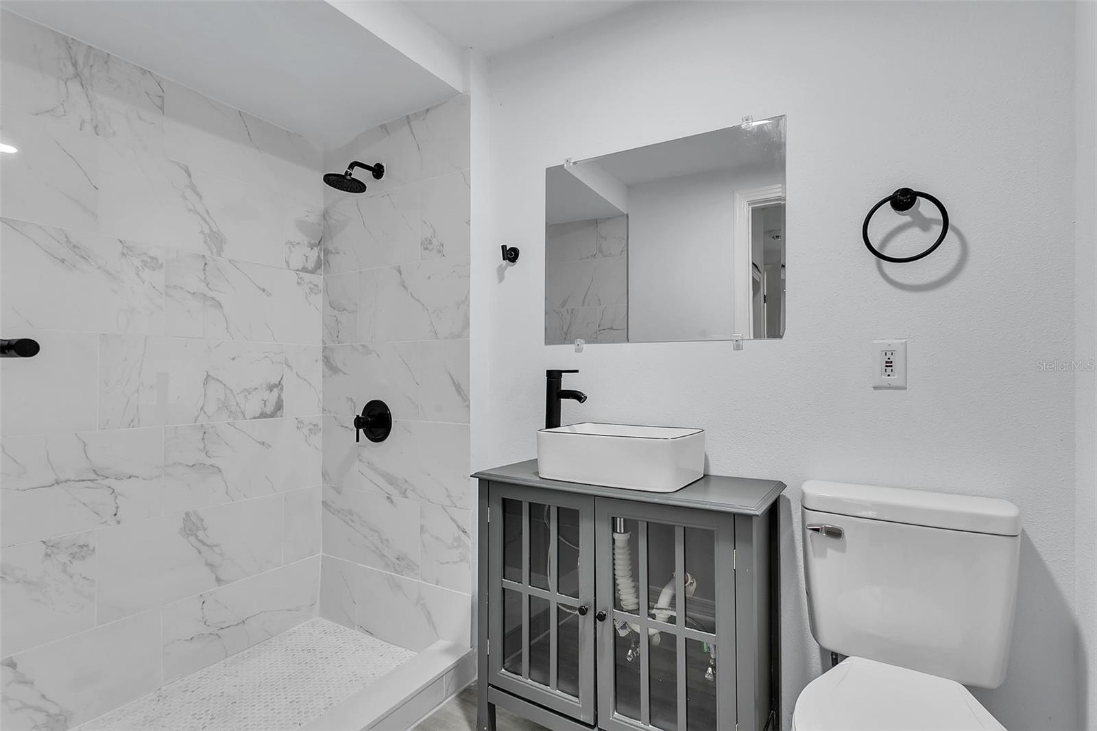 Image 5 of 11 For 2107 93rd Avenue