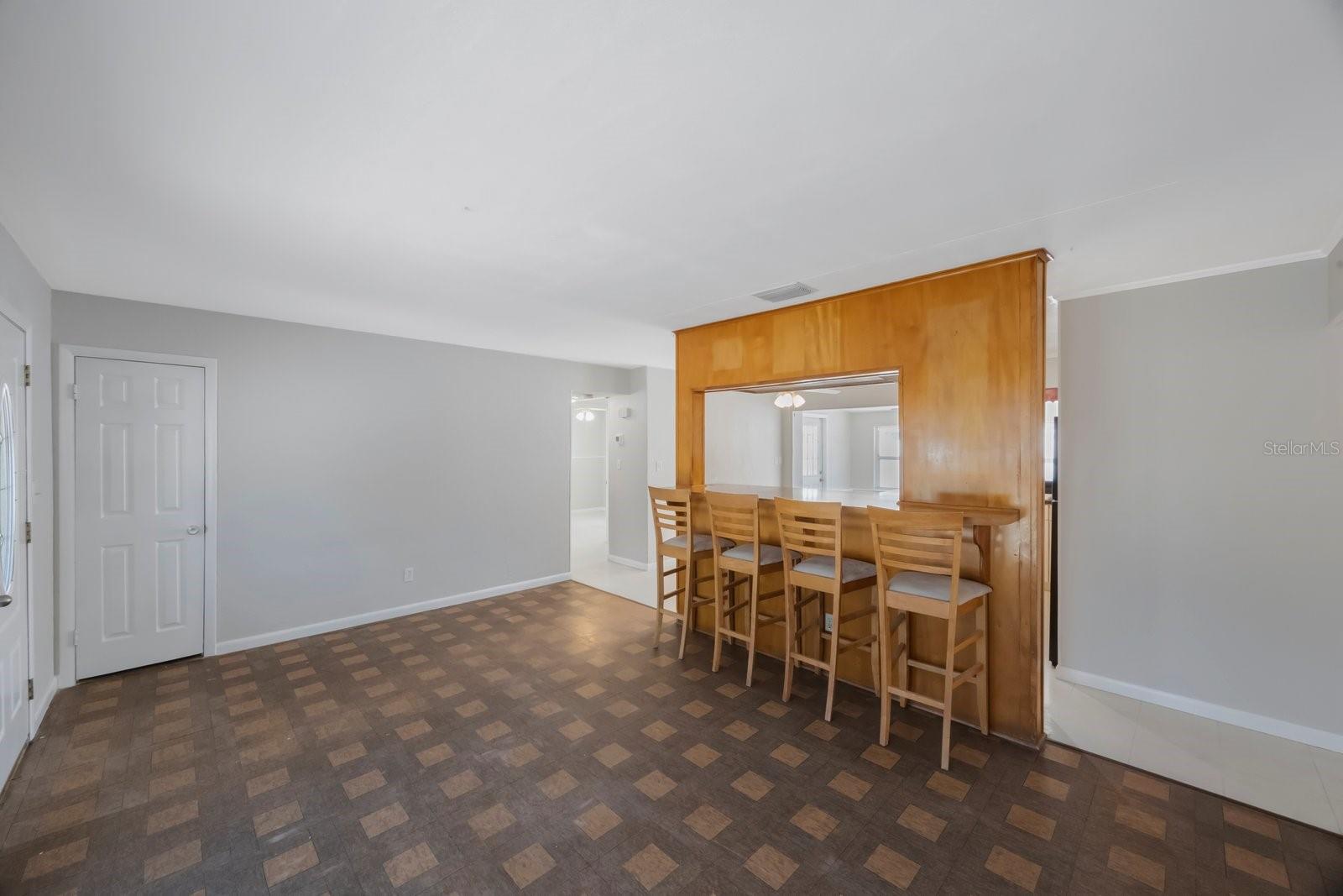 Image 14 of 37 For 3215 58th Street N