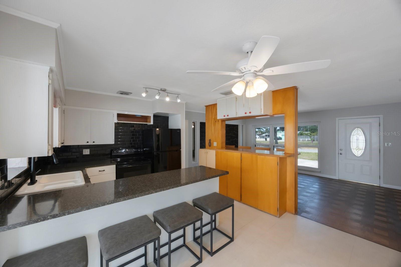 Image 15 of 37 For 3215 58th Street N