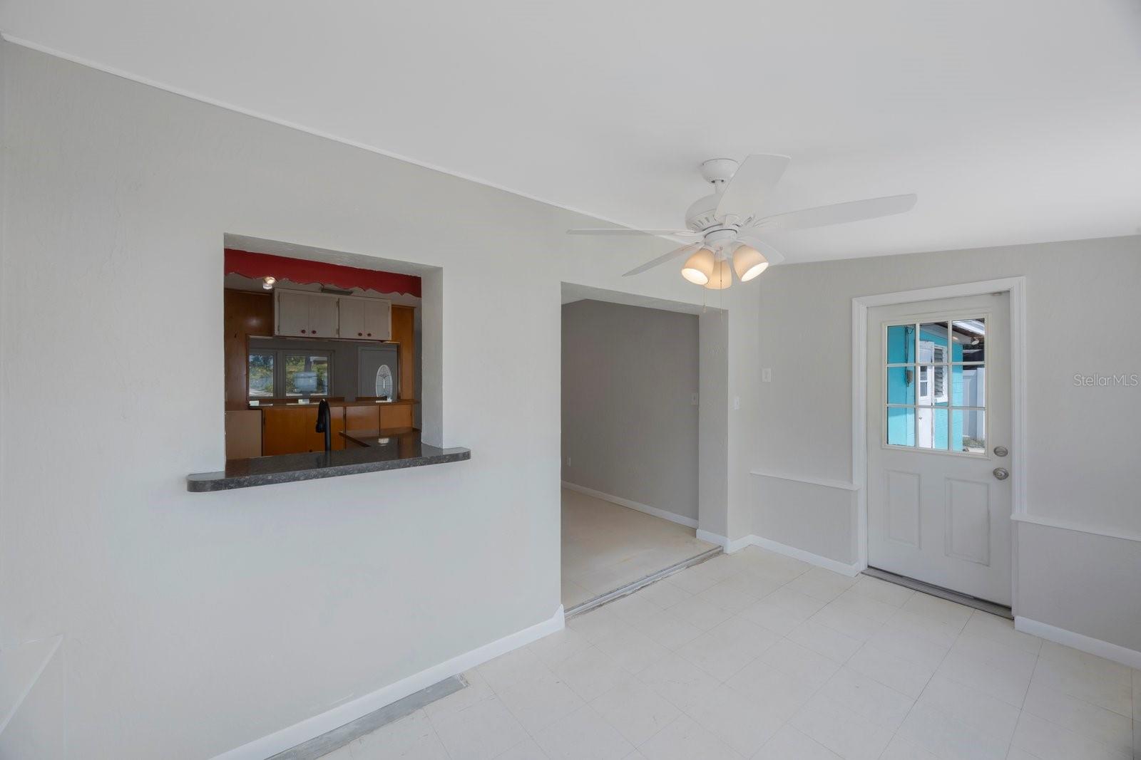 Image 17 of 37 For 3215 58th Street N
