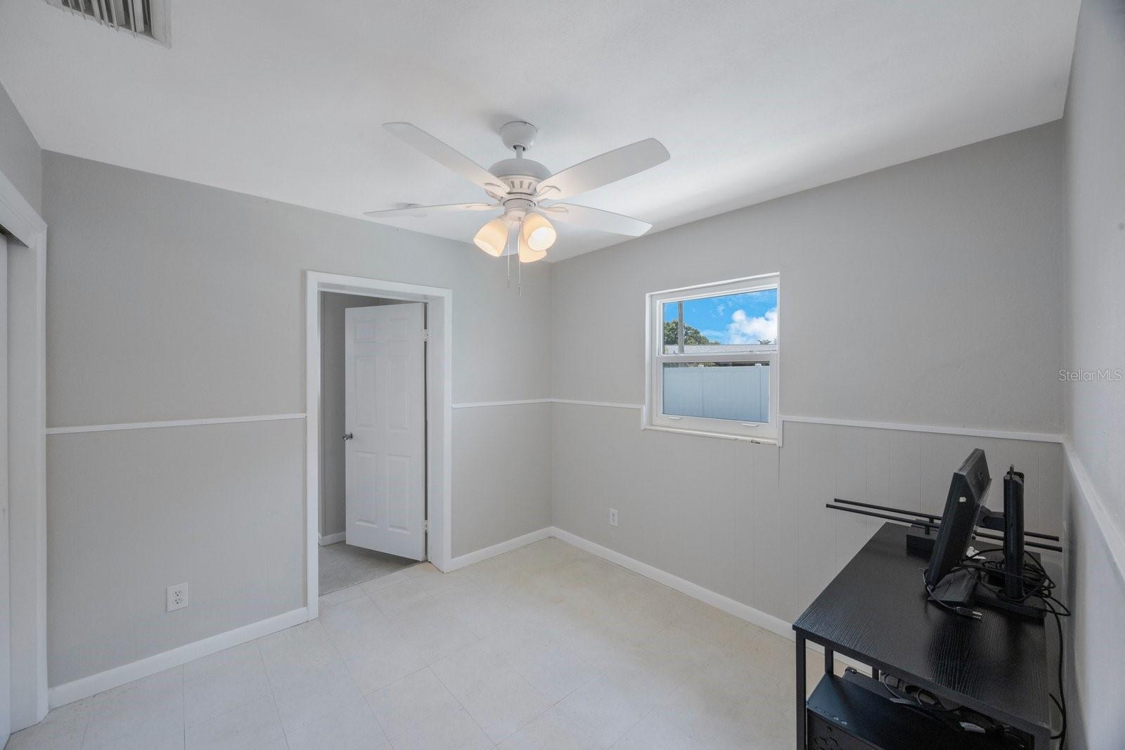 Image 22 of 37 For 3215 58th Street N