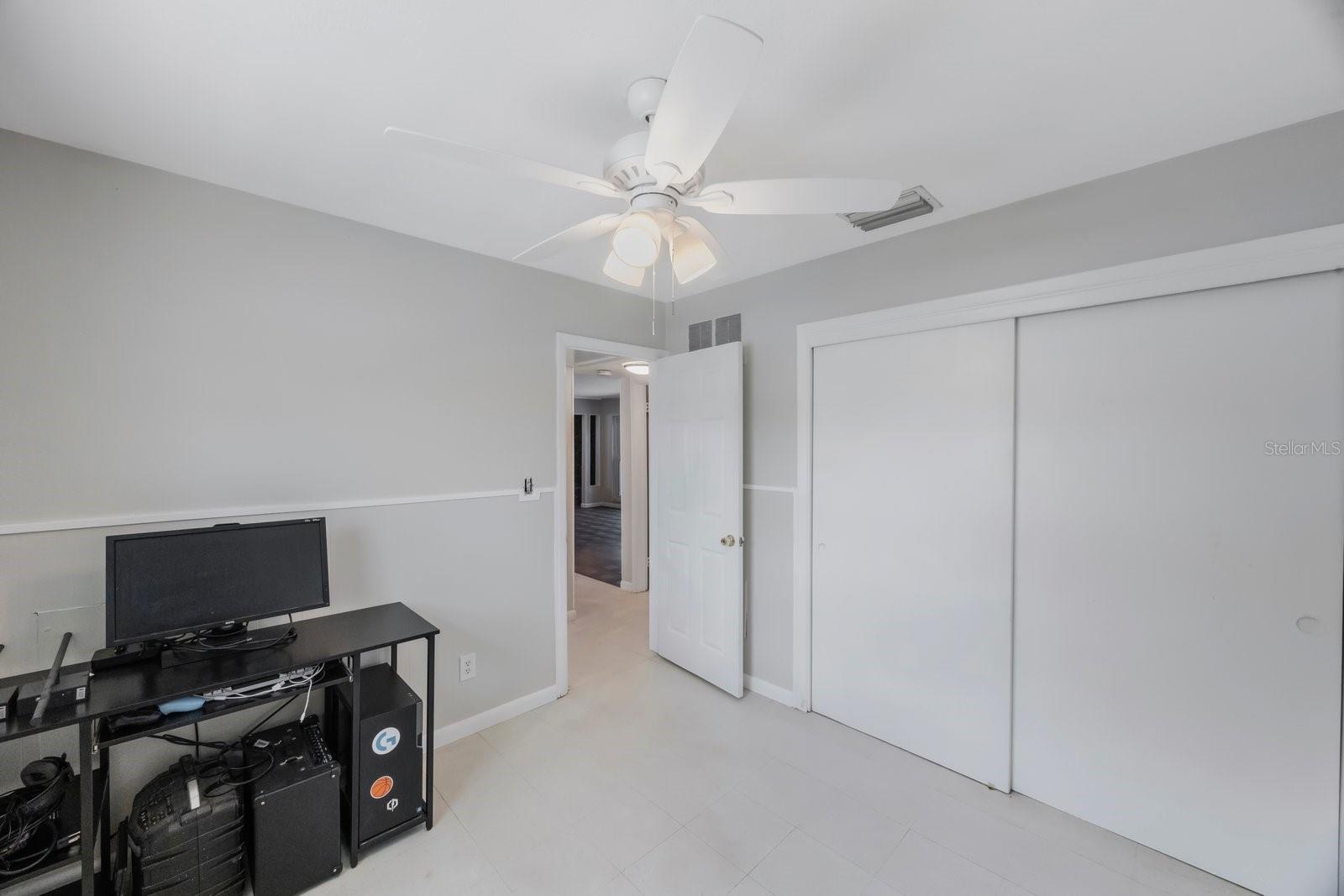 Image 23 of 37 For 3215 58th Street N