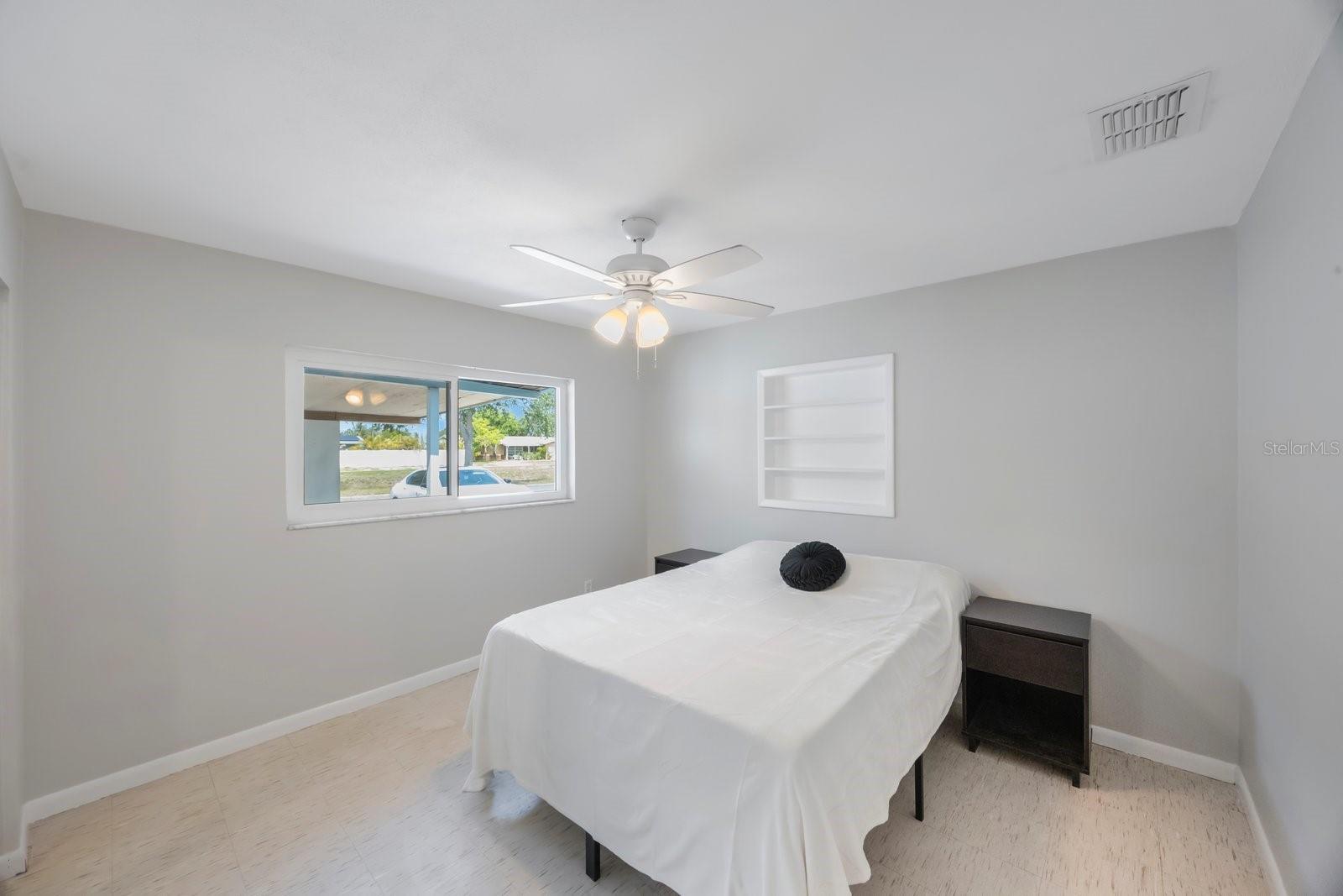 Image 27 of 37 For 3215 58th Street N