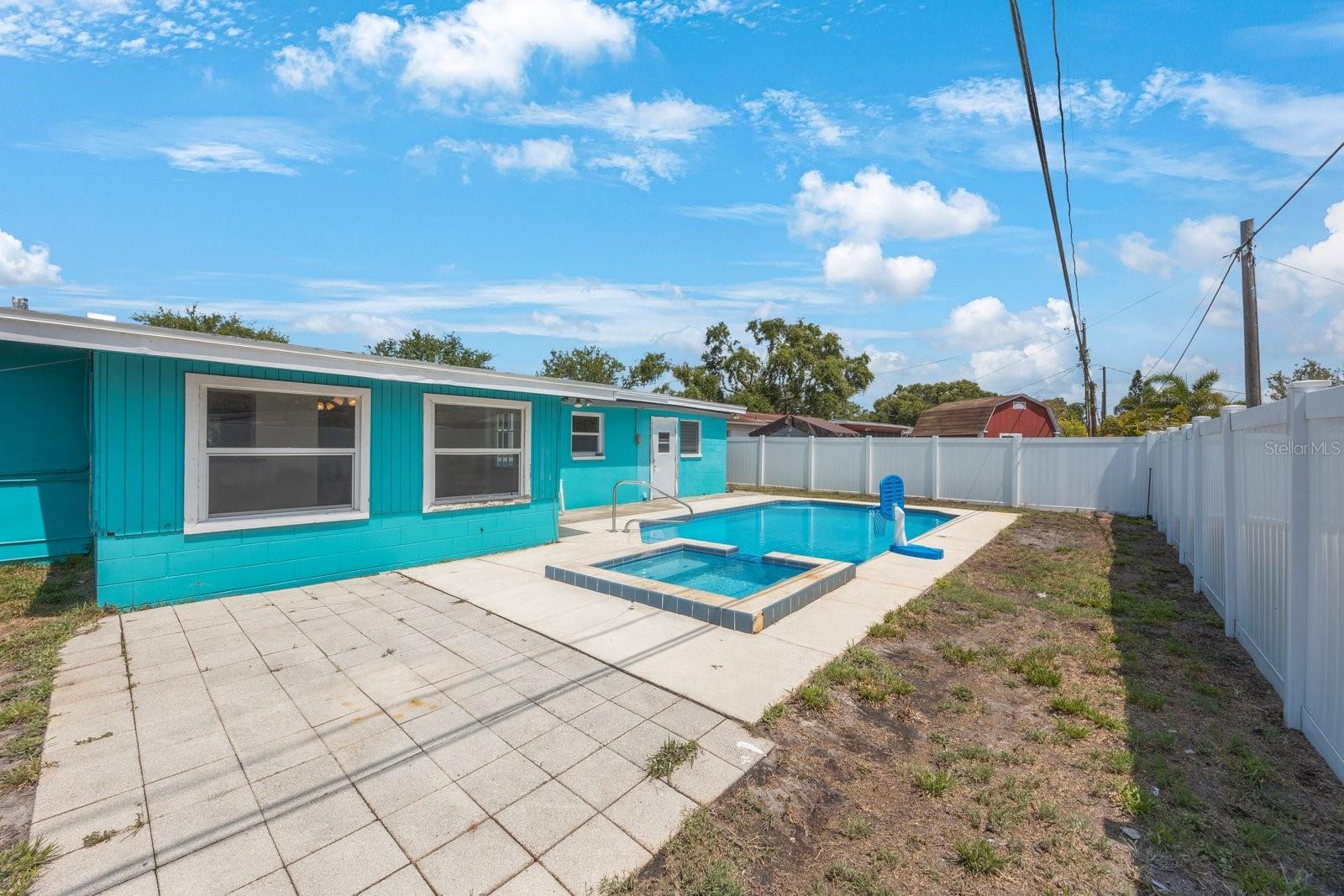 Image 31 of 37 For 3215 58th Street N