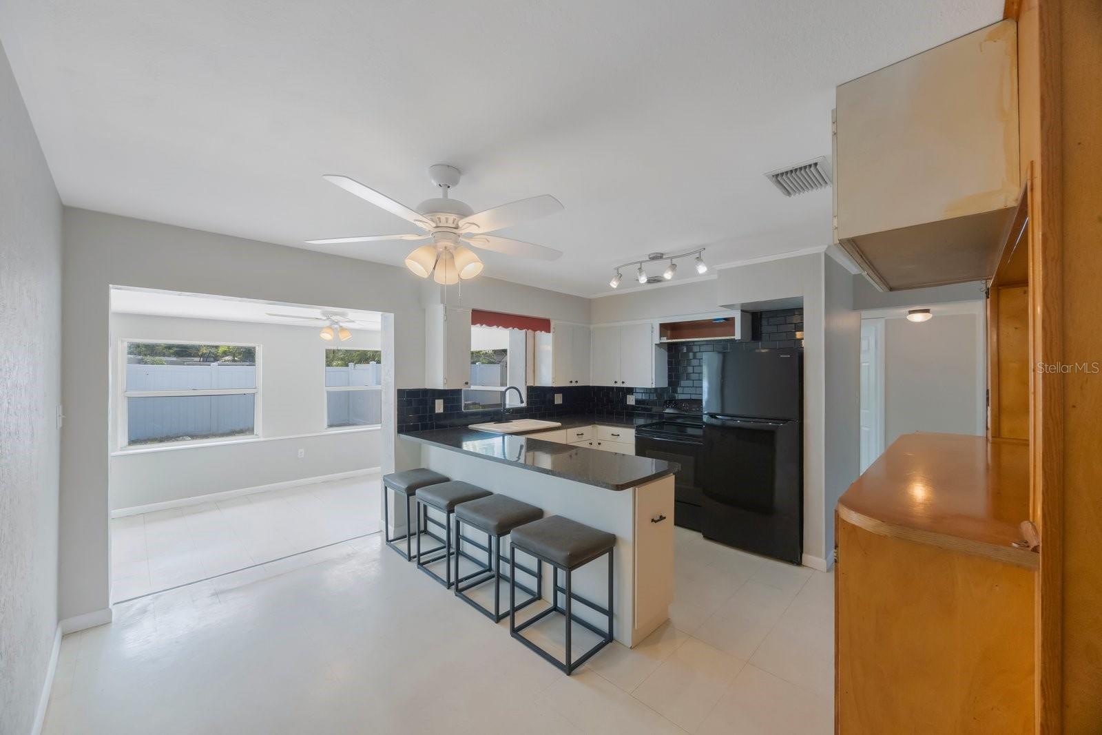 Image 6 of 37 For 3215 58th Street N