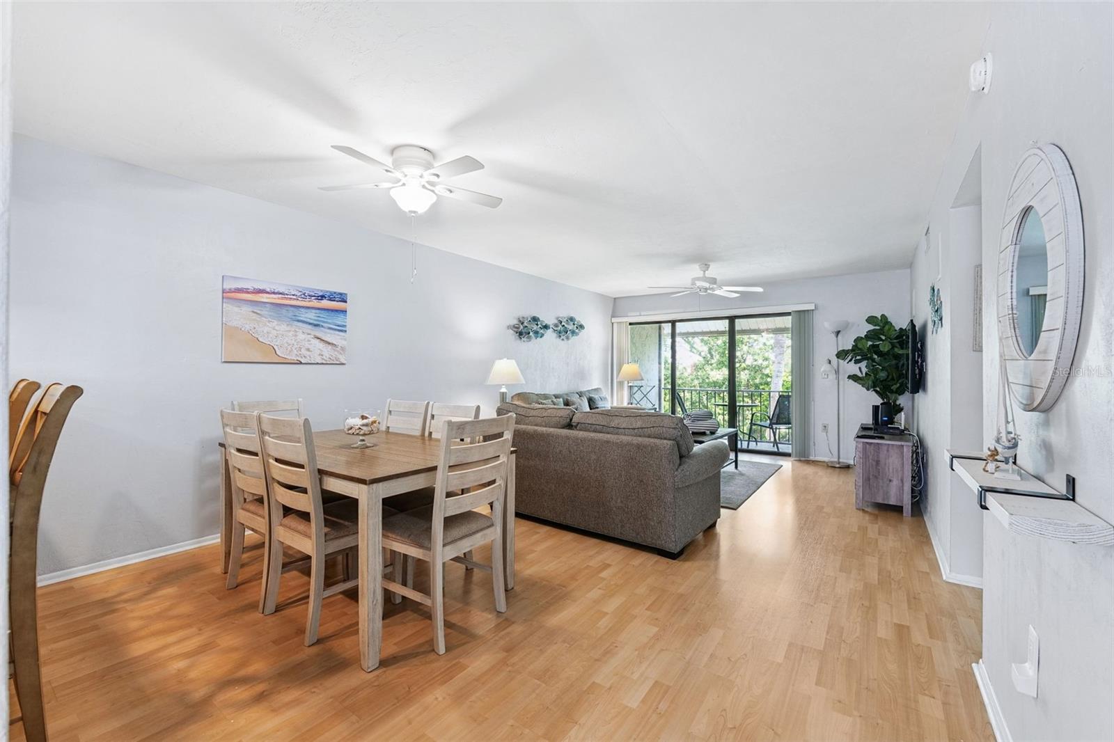 Image 11 of 38 For 1801 Gulf Drive N 251