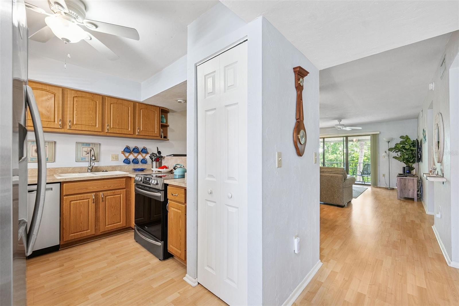 Image 4 of 38 For 1801 Gulf Drive N 251