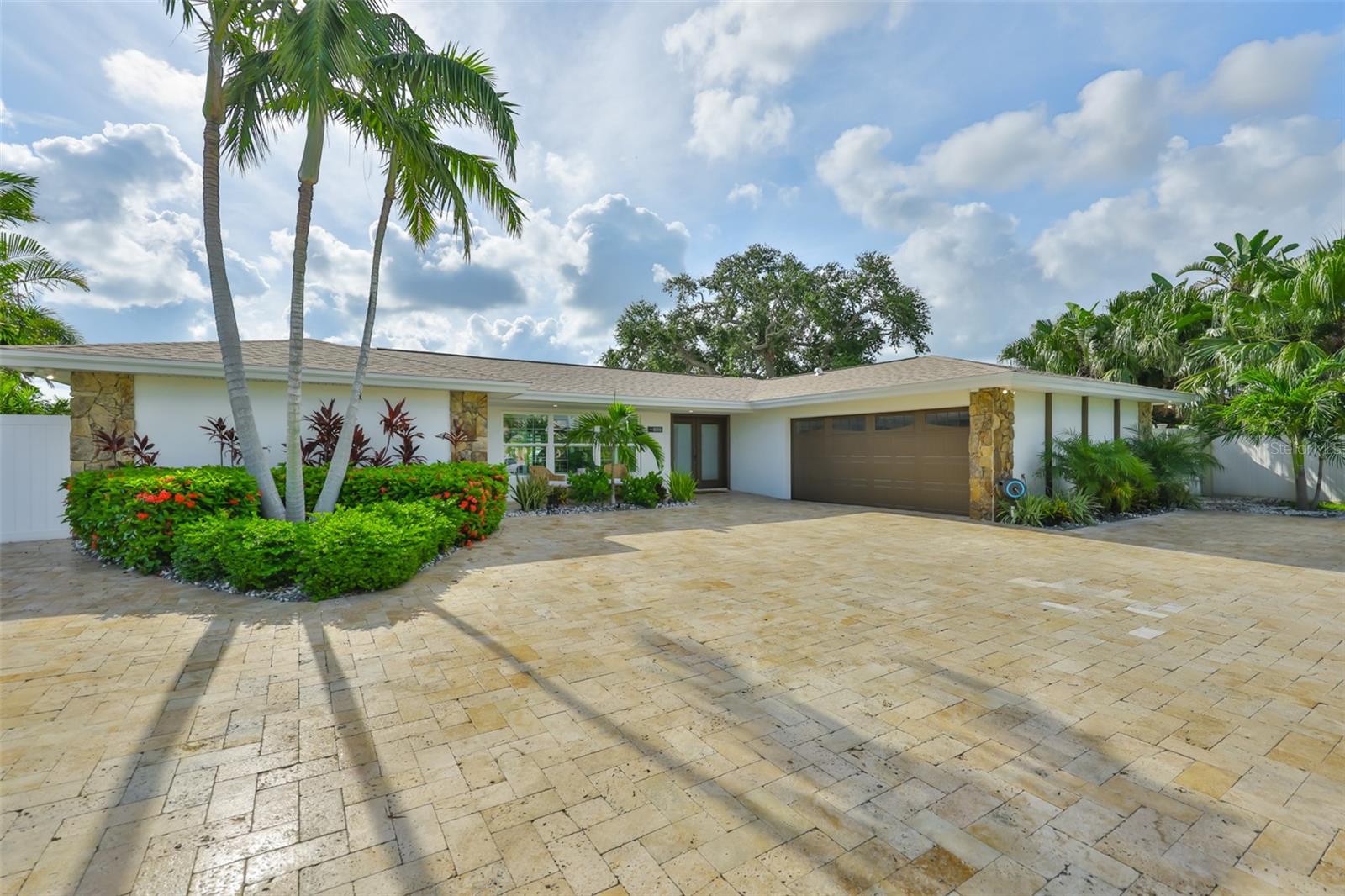 Image 2 of 59 For 101 Poinciana Lane