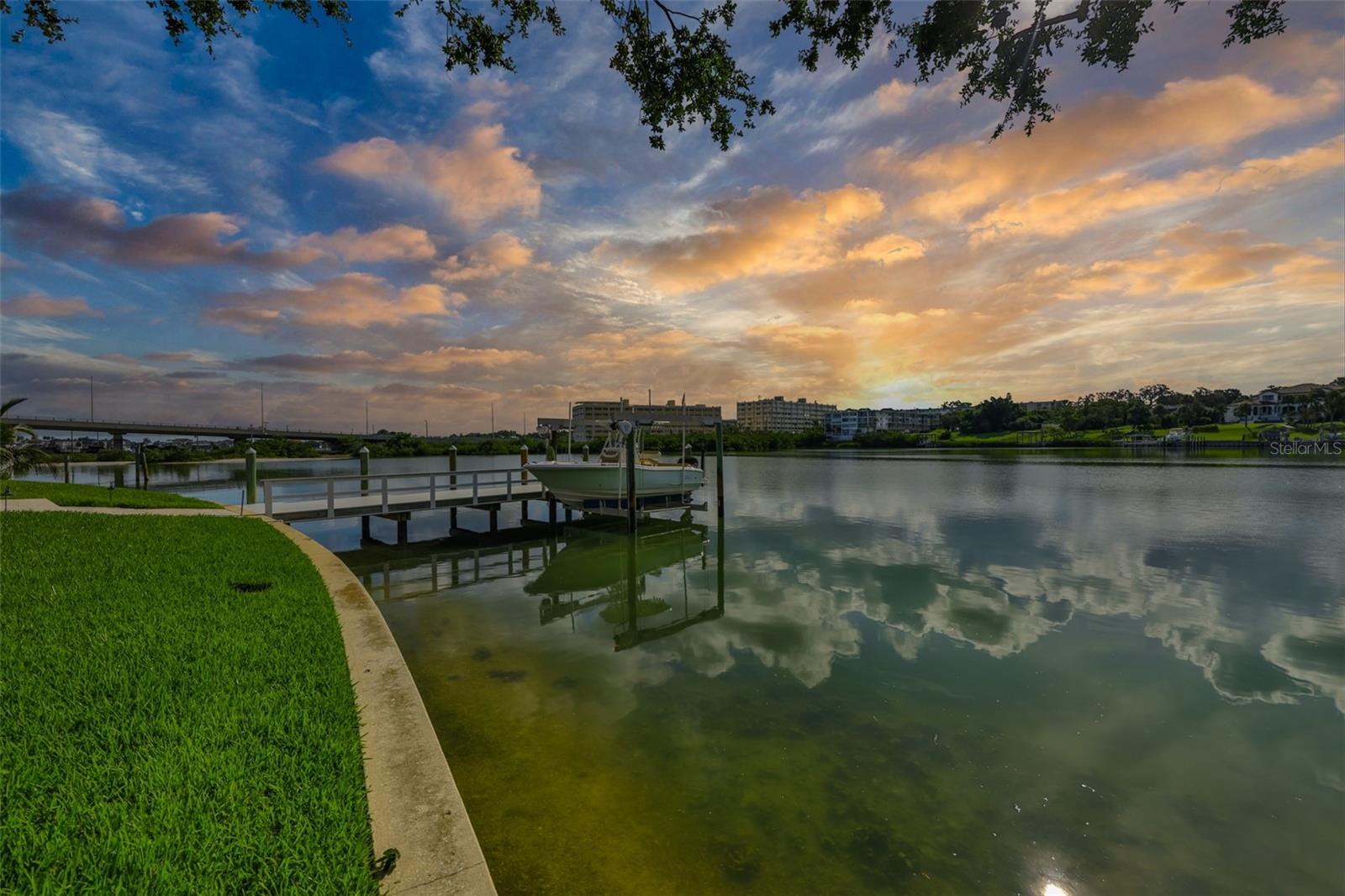 Image 34 of 59 For 101 Poinciana Lane