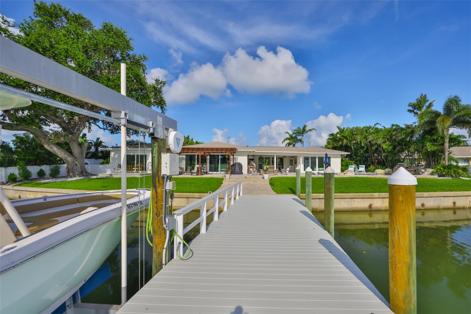 Image 38 of 59 For 101 Poinciana Lane