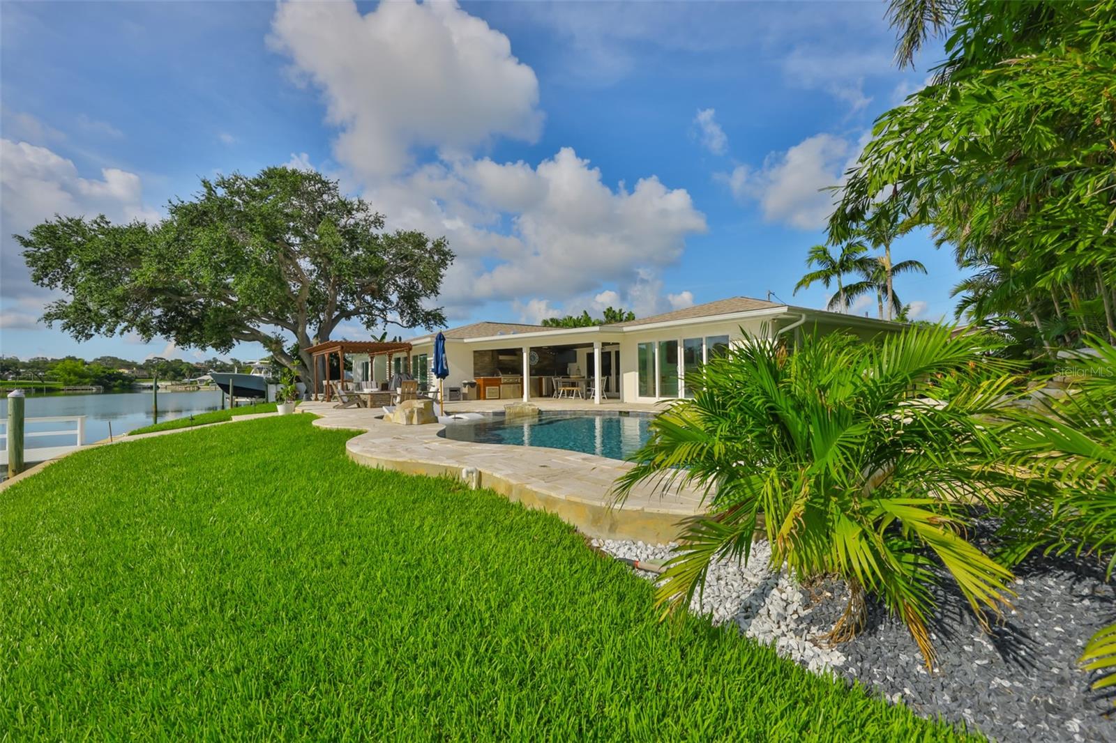 Image 39 of 59 For 101 Poinciana Lane