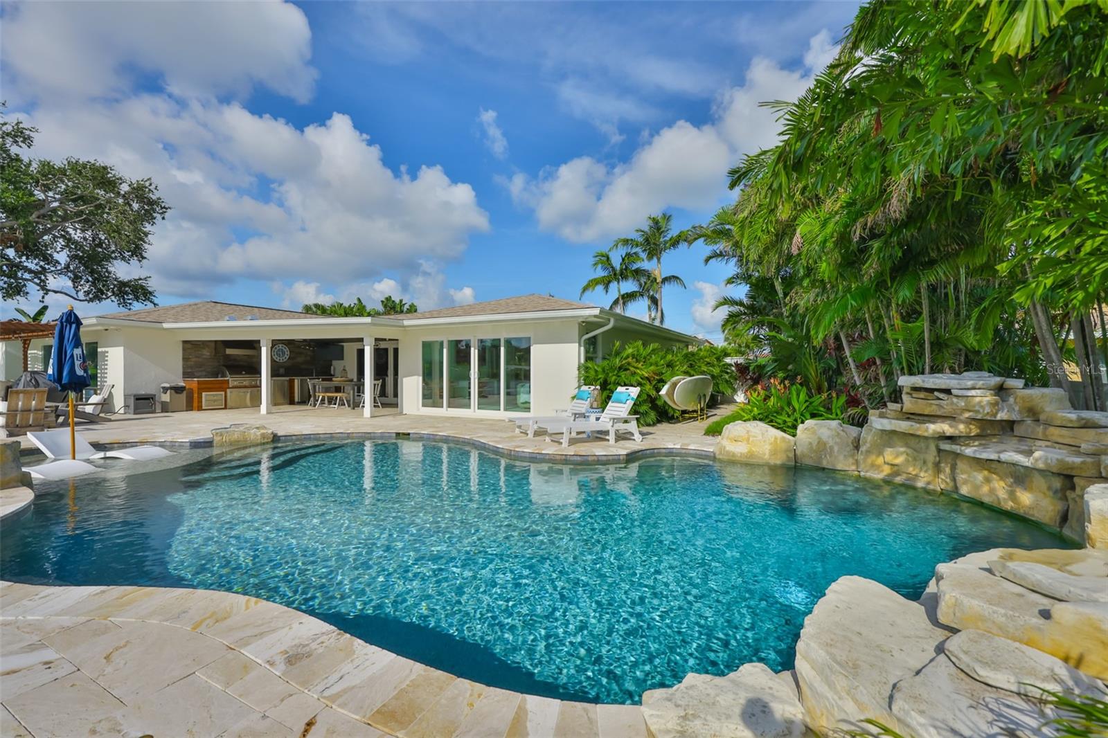 Image 40 of 59 For 101 Poinciana Lane