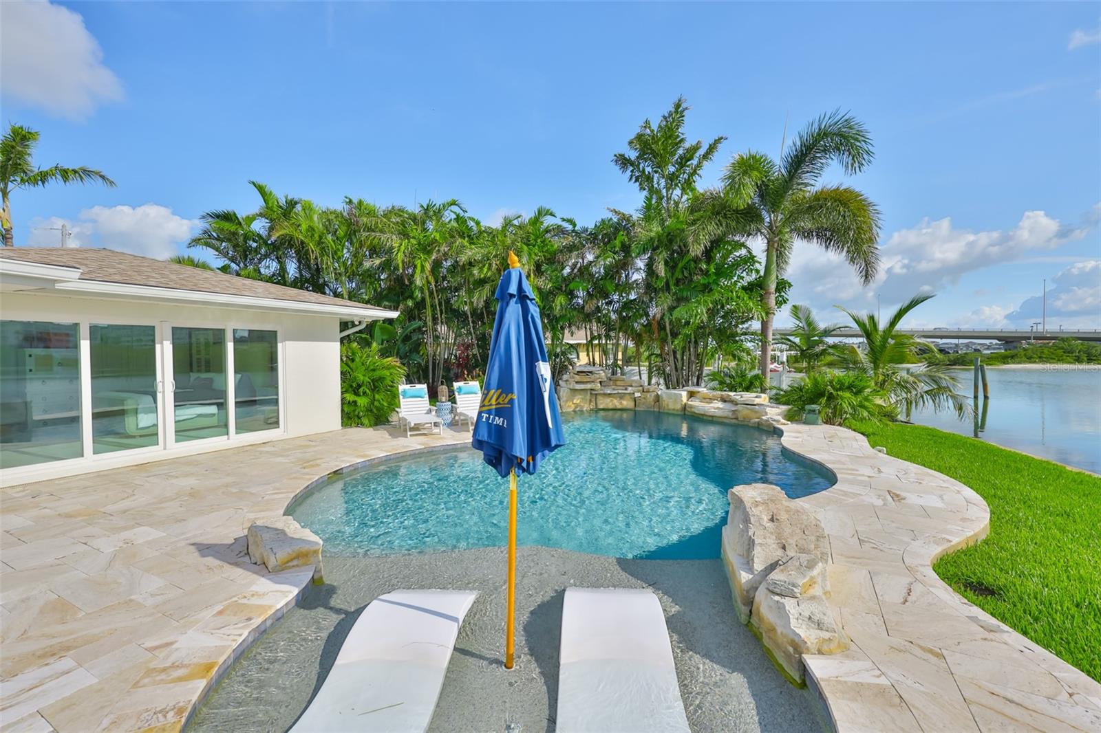 Image 42 of 59 For 101 Poinciana Lane