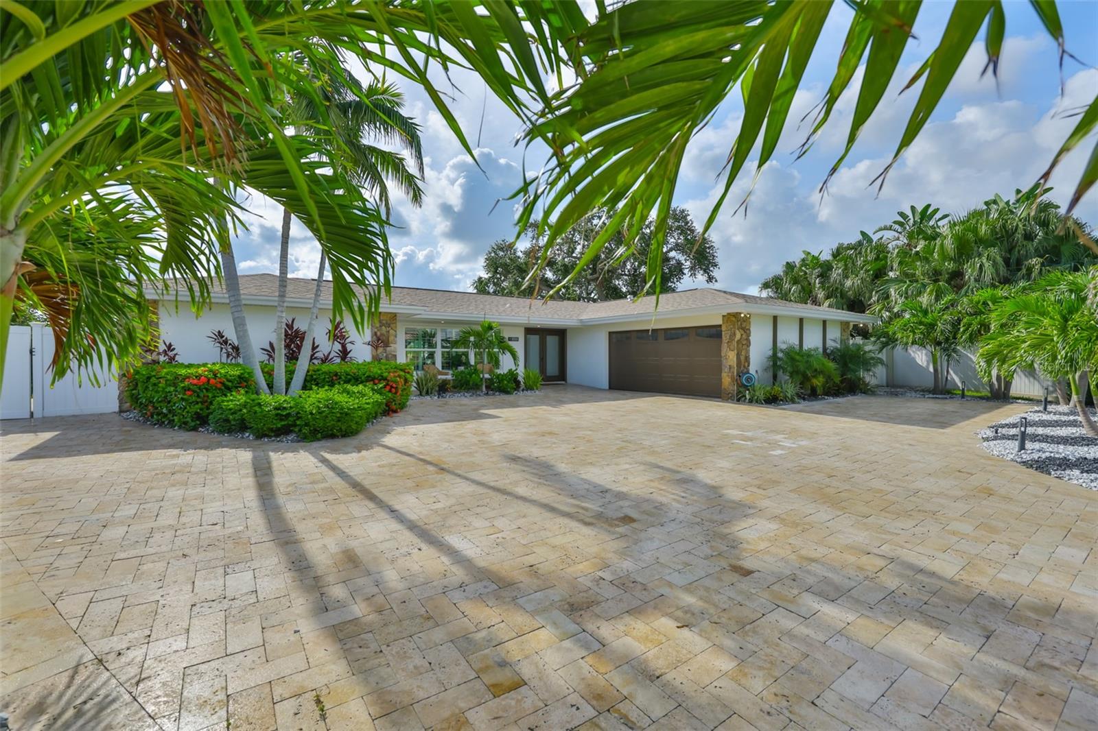Image 56 of 59 For 101 Poinciana Lane