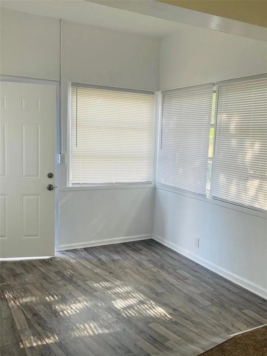 Image 4 of 21 For 1451 12th Street S