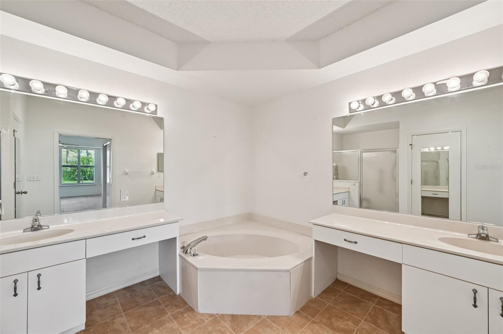 Image 21 of 67 For 1011 Otter Mill Way